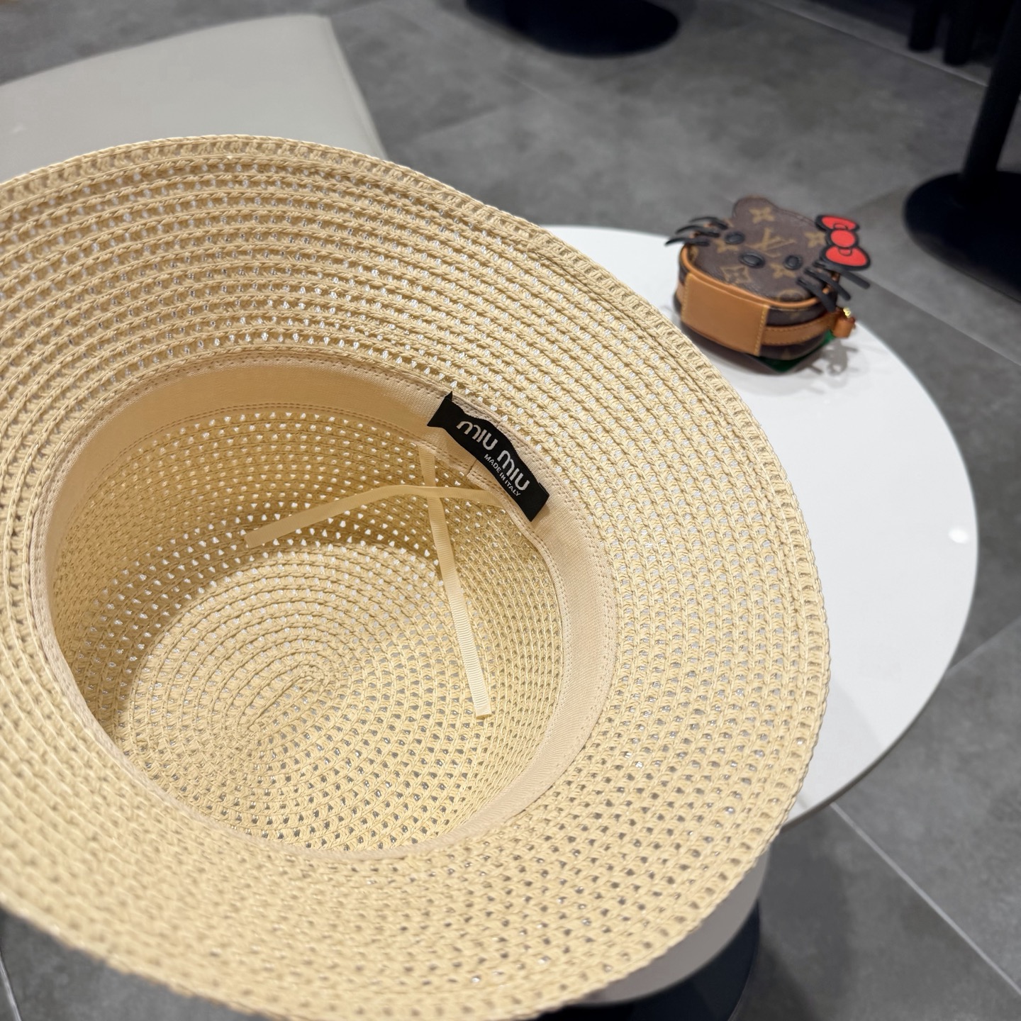miumiu缪缪新款水桶礼帽，天然草帽，头围57cm