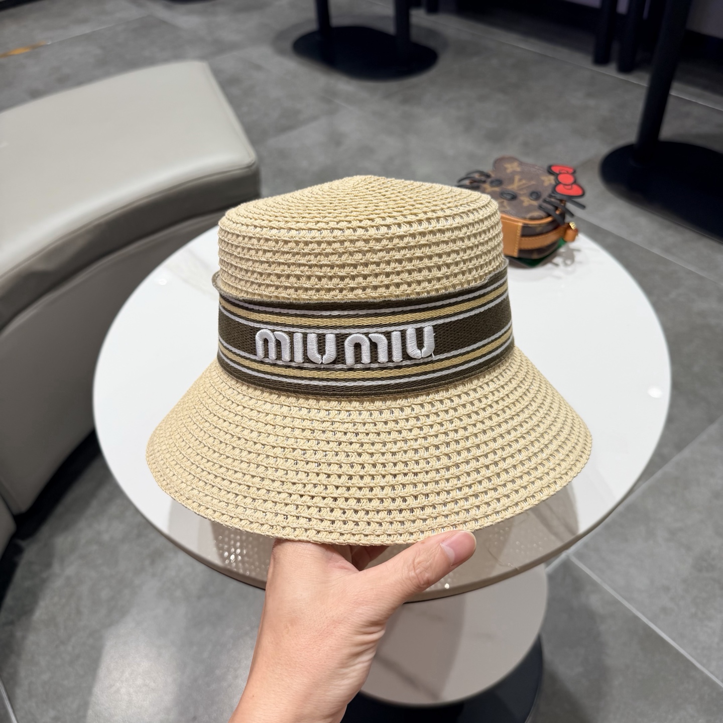 miumiu缪缪新款水桶礼帽，天然草帽，头围57cm