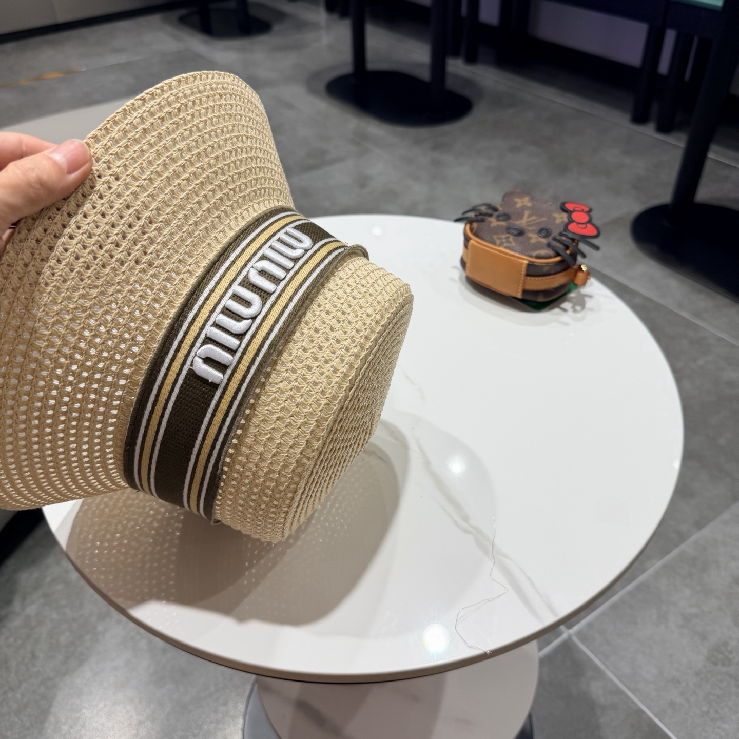 miumiu缪缪新款水桶礼帽，天然草帽，头围57cm