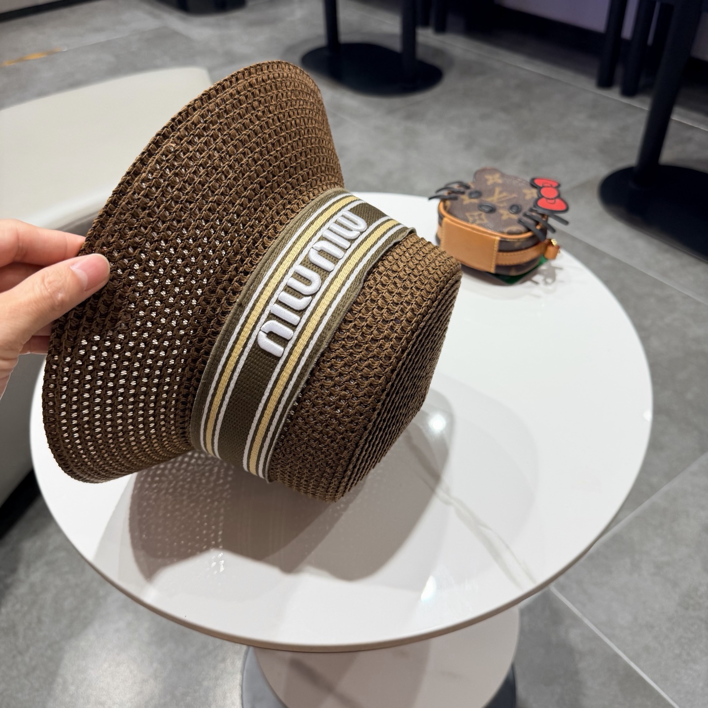 miumiu缪缪新款水桶礼帽，天然草帽，头围57cm