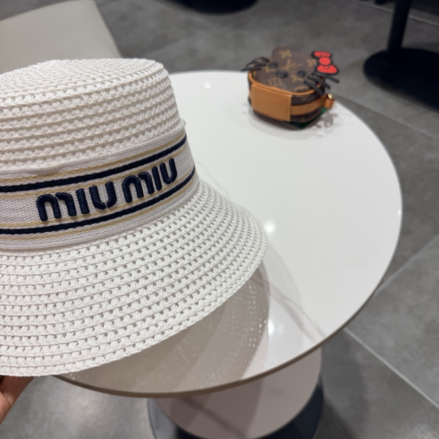 miumiu缪缪新款水桶礼帽，天然草帽，头围57cm