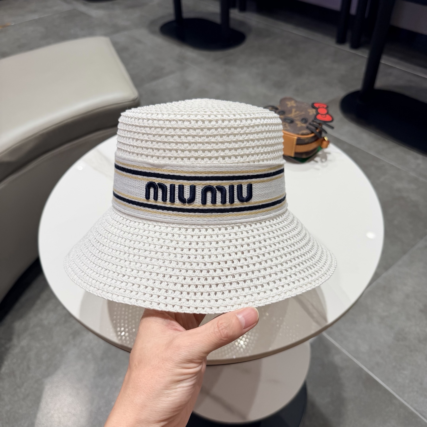 miumiu缪缪新款水桶礼帽，天然草帽，头围57cm