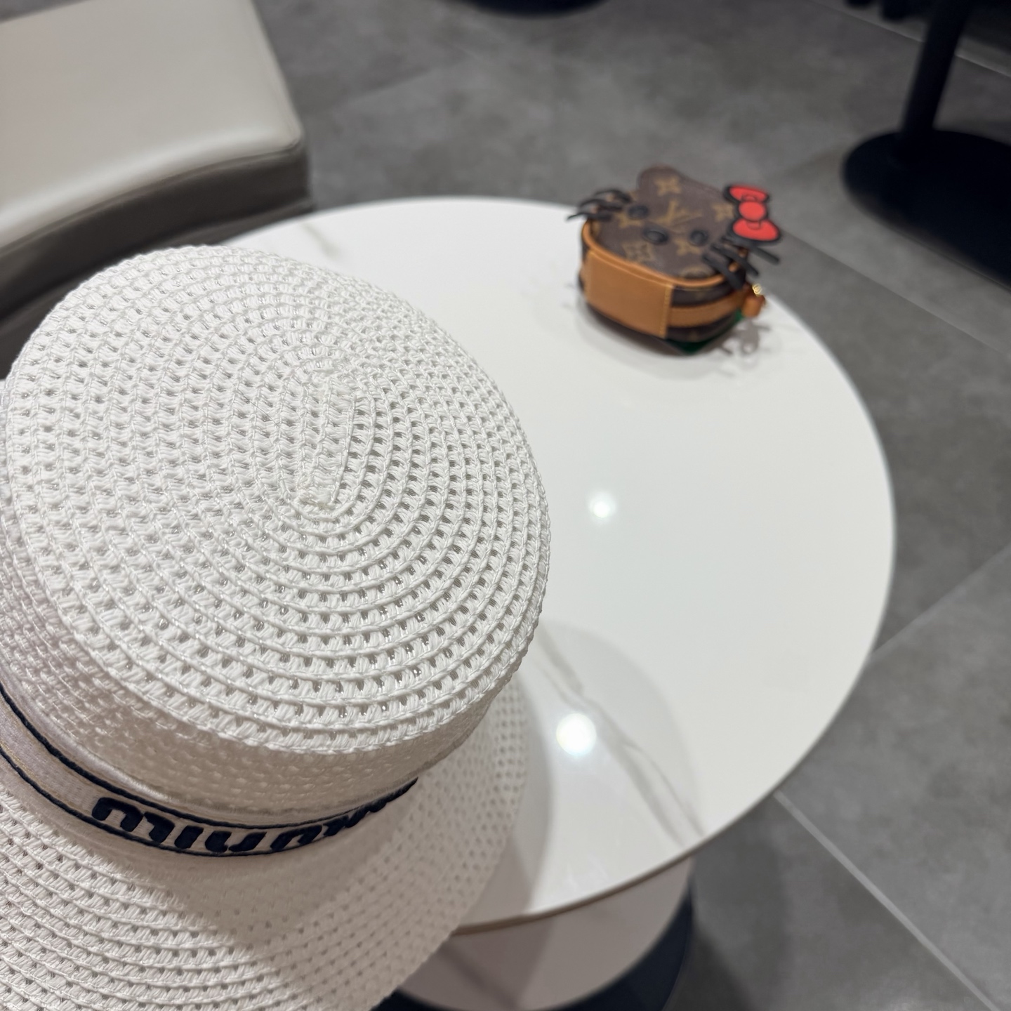 miumiu缪缪新款水桶礼帽，天然草帽，头围57cm