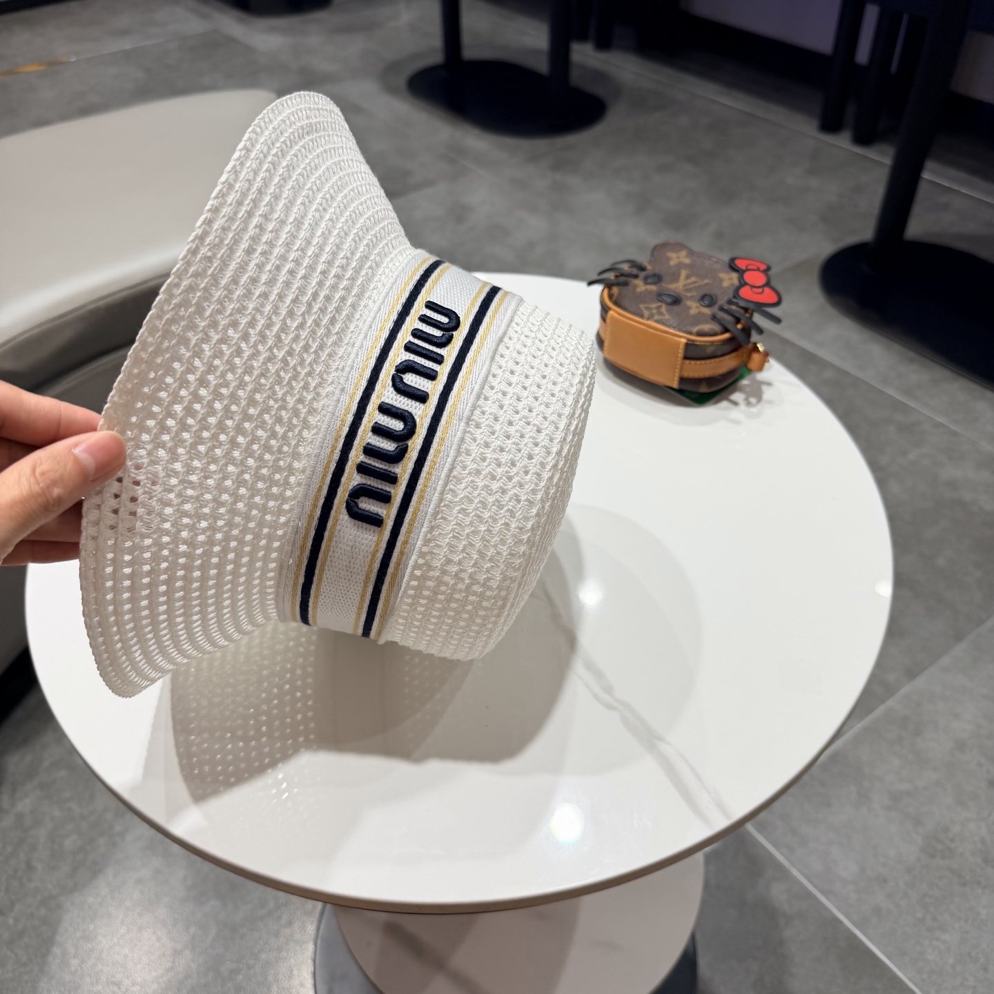 miumiu缪缪新款水桶礼帽，天然草帽，头围57cm