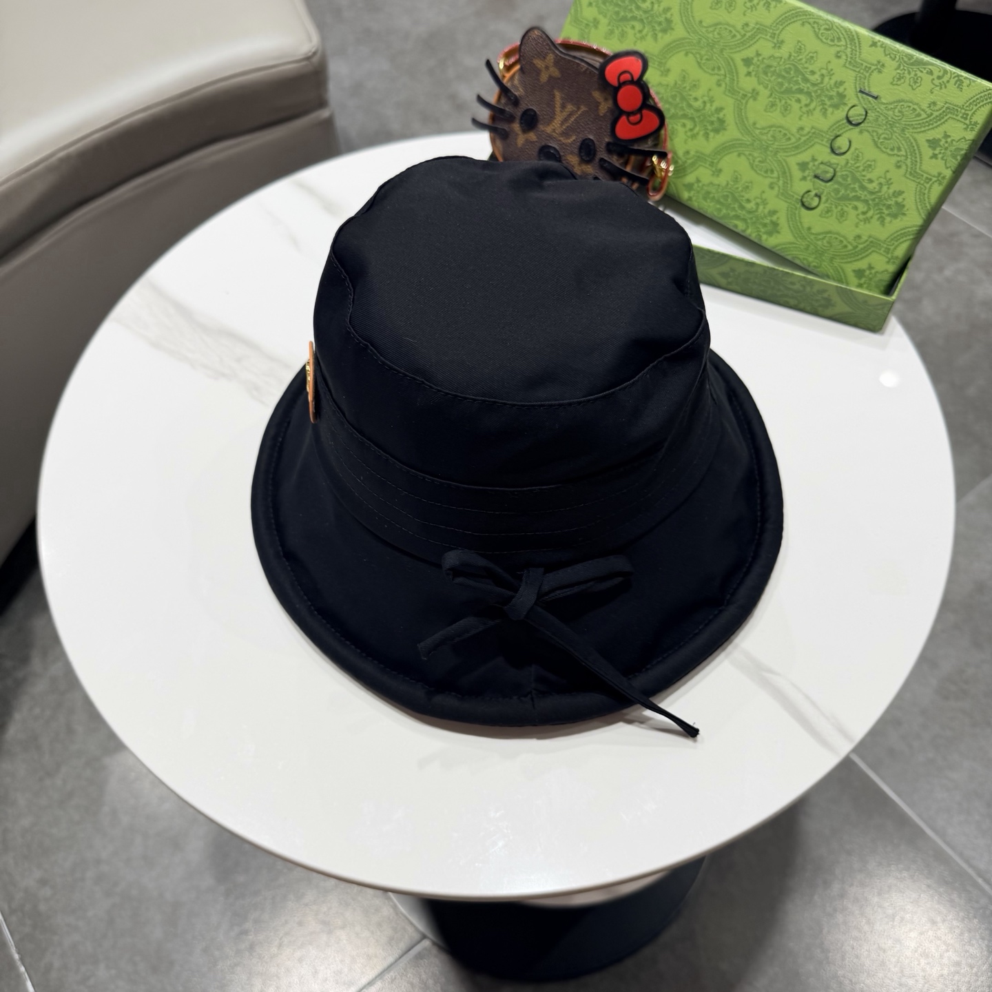古奇♥️GUCCI🧢官网新品，渔夫帽，原单品质火爆来袭 。🎩 工艺非常精美 高档大气上档次！低调奢华，方