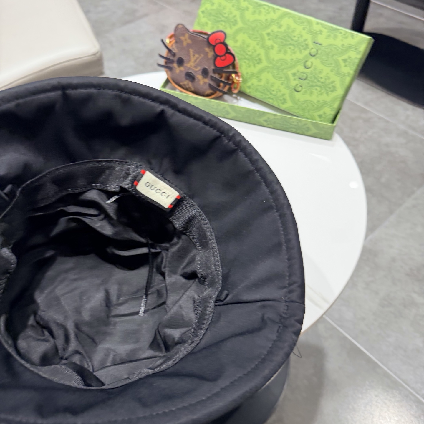 古奇♥️GUCCI🧢官网新品，渔夫帽，原单品质火爆来袭 。🎩 工艺非常精美 高档大气上档次！低调奢华，方