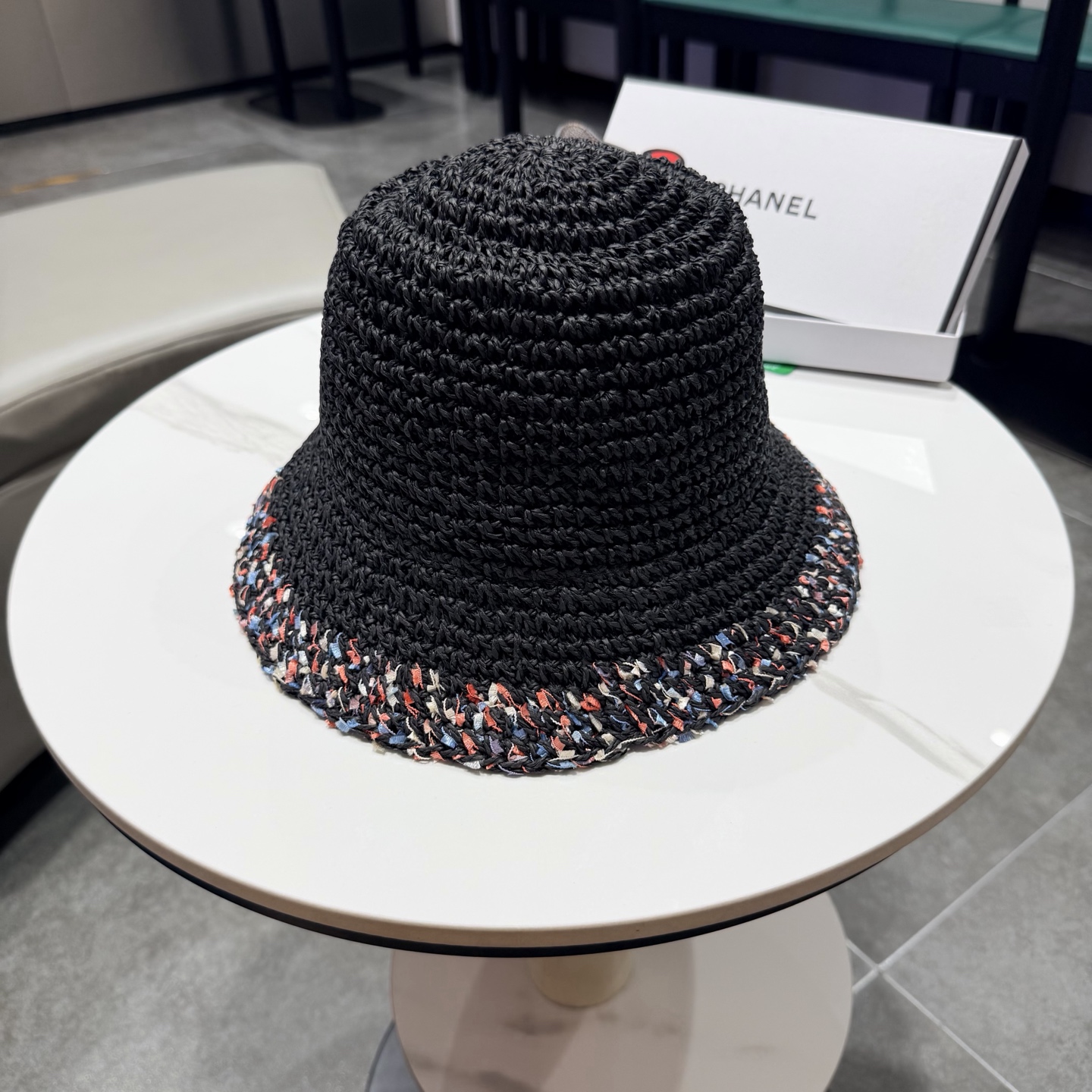 chanel香奈儿夏季镂空防晒帽遮阳帽手工编织彩虹海边度假风宽檐编织渔夫草帽女
