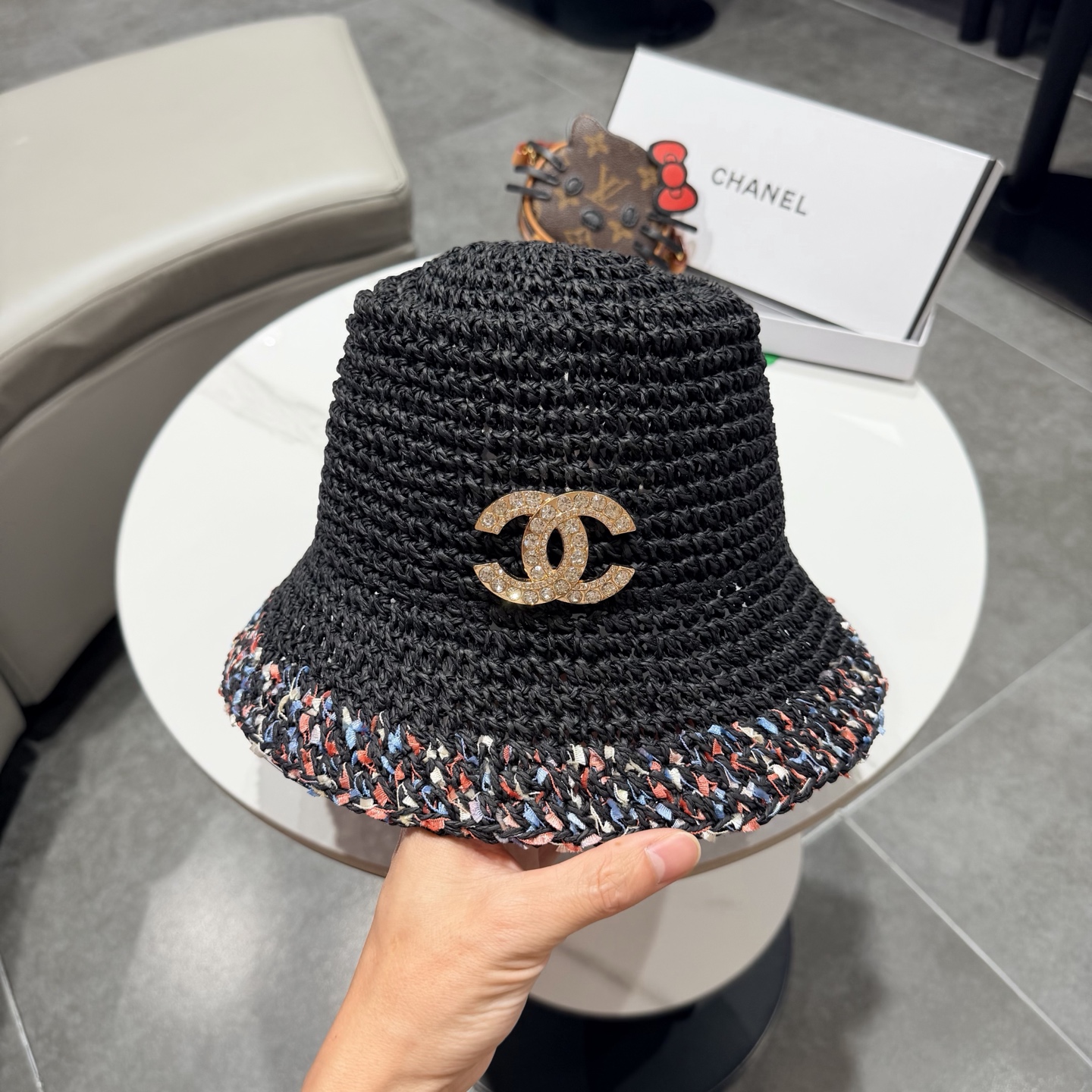 chanel香奈儿夏季镂空防晒帽遮阳帽手工编织彩虹海边度假风宽檐编织渔夫草帽女
