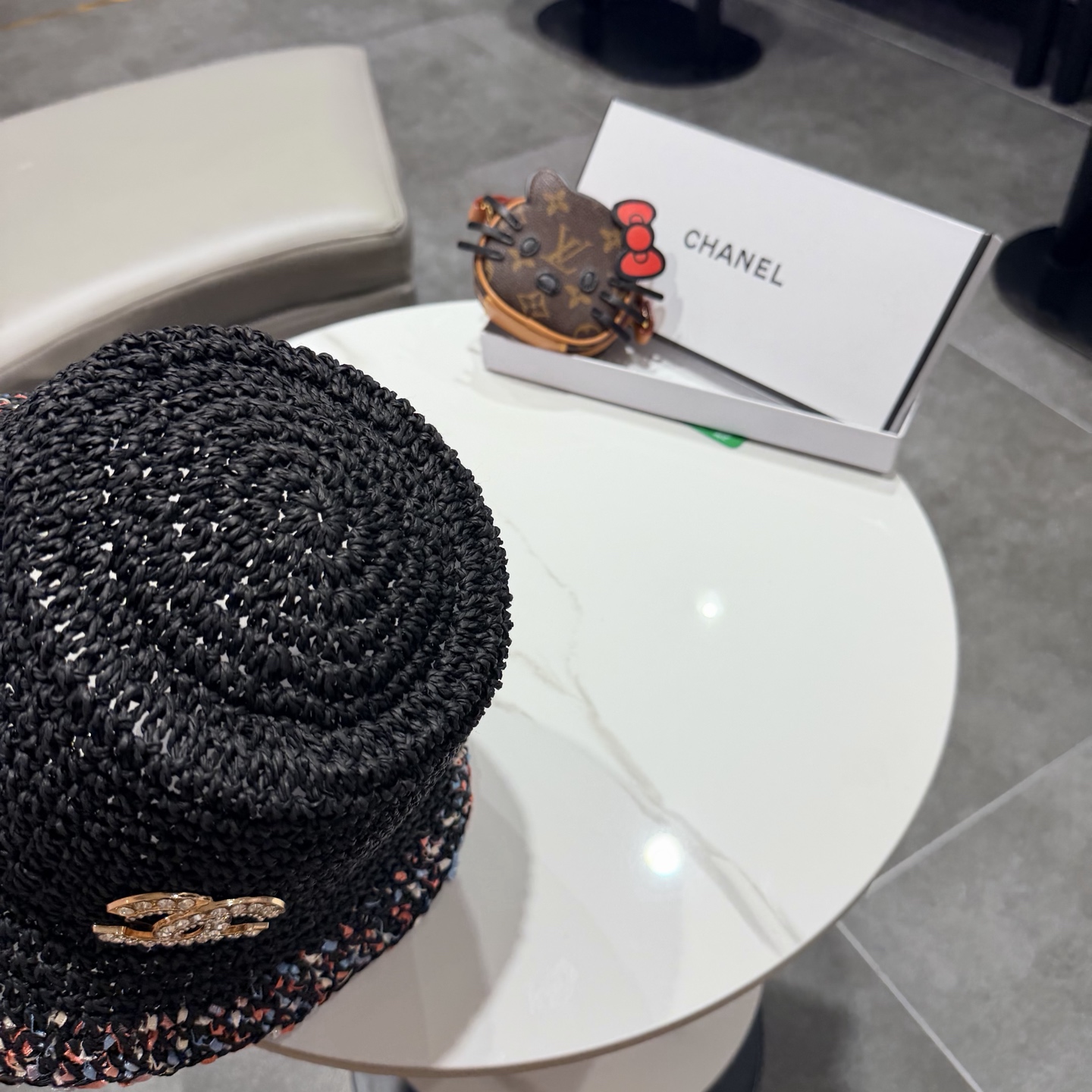chanel香奈儿夏季镂空防晒帽遮阳帽手工编织彩虹海边度假风宽檐编织渔夫草帽女