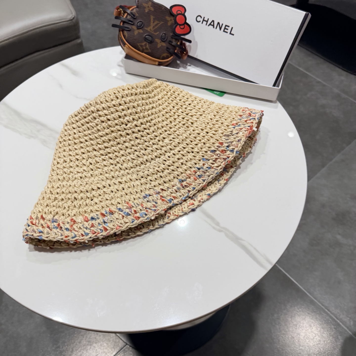 chanel香奈儿夏季镂空防晒帽遮阳帽手工编织彩虹海边度假风宽檐编织渔夫草帽女