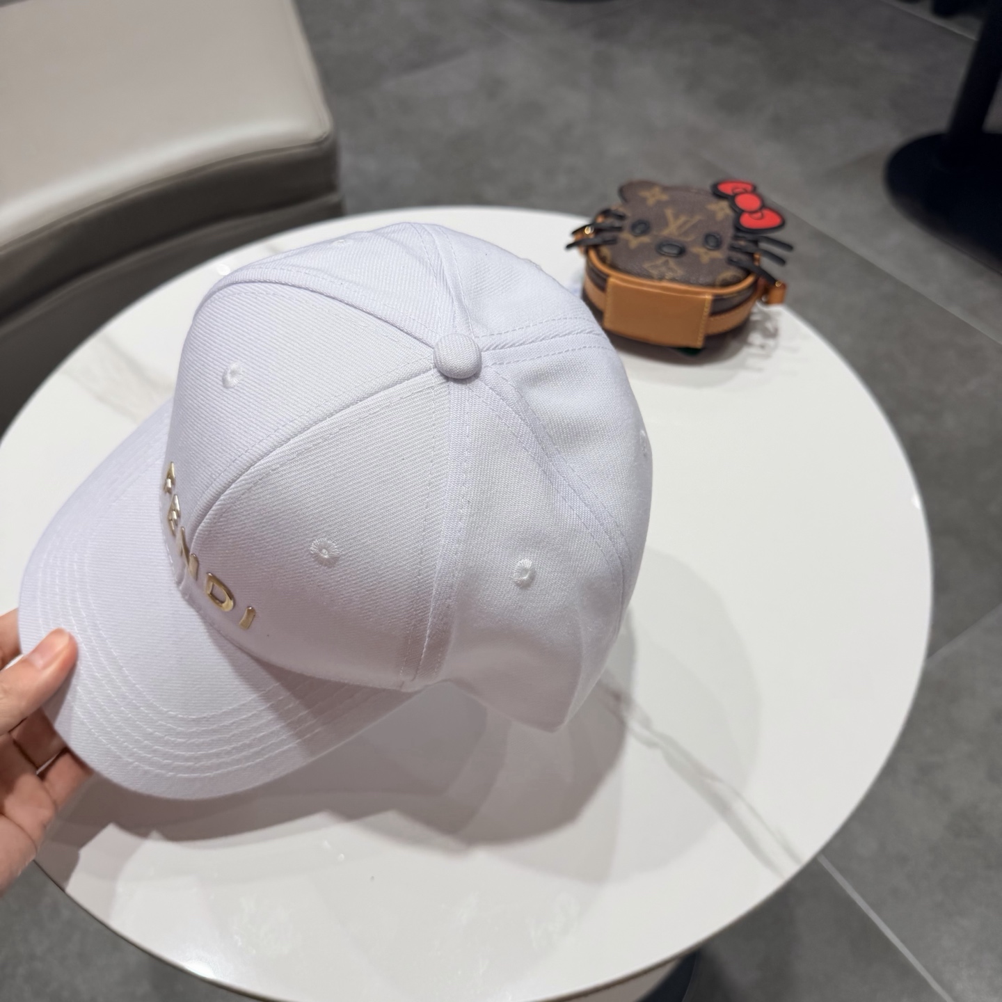 FENDI芬迪 老花系列棒球帽🧢 经典FF中古单品，气质穿搭单品，质量杠杠👍