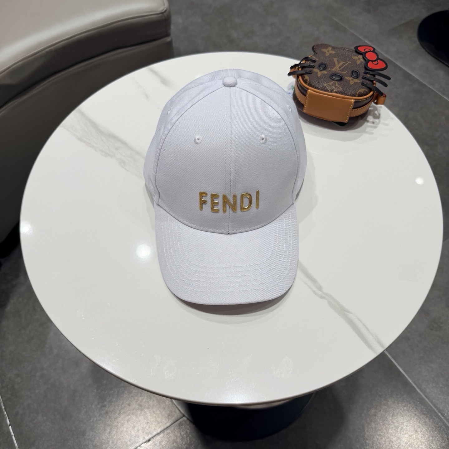 FENDI芬迪 老花系列棒球帽🧢 经典FF中古单品，气质穿搭单品，质量杠杠👍