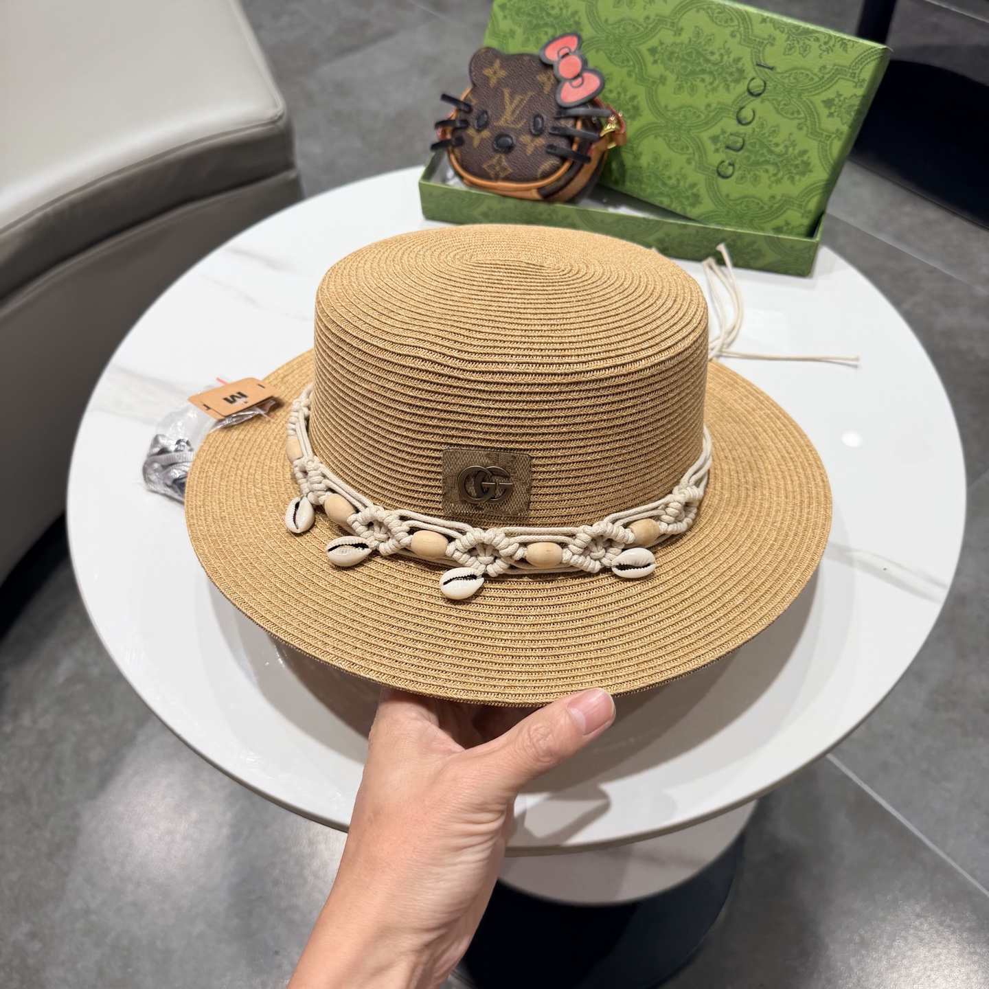 Gucci古奇新款蝴蝶结平顶草帽，时尚简约！