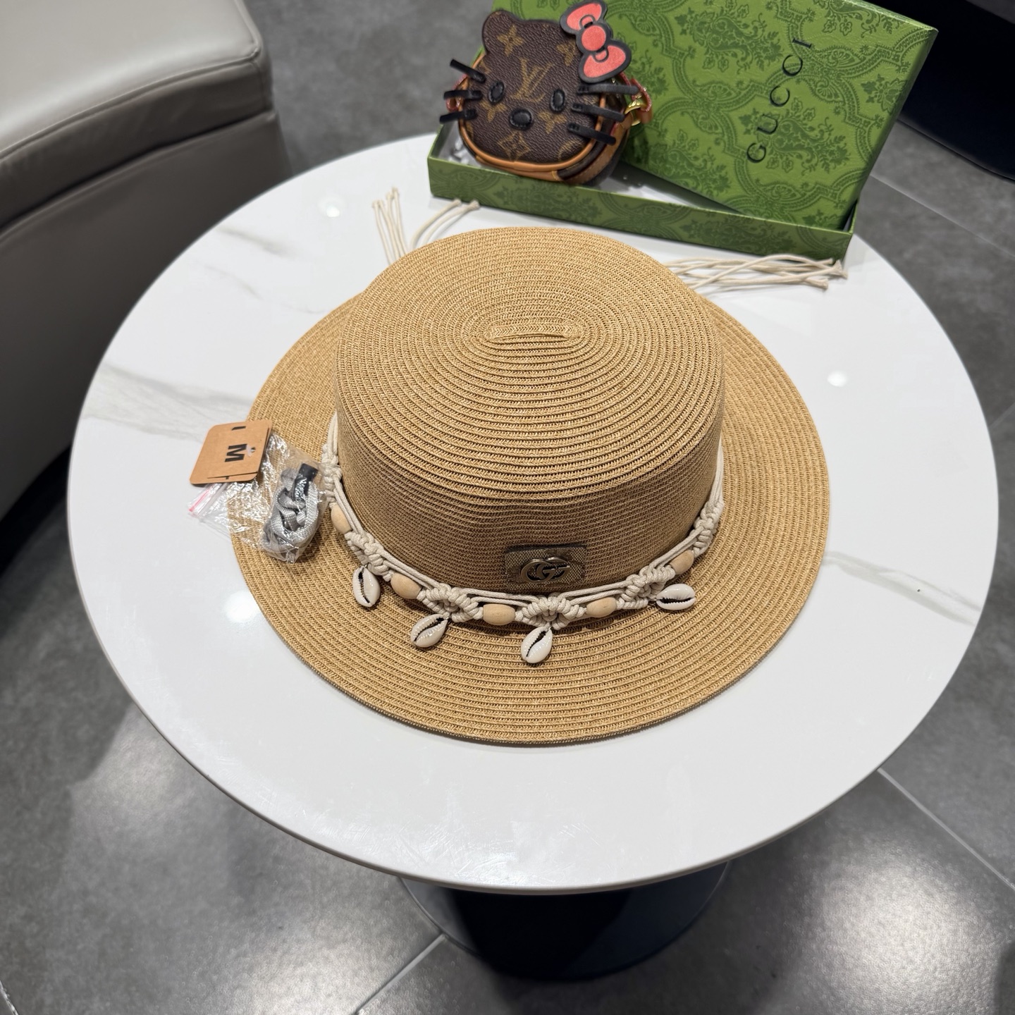 Gucci古奇新款蝴蝶结平顶草帽，时尚简约！