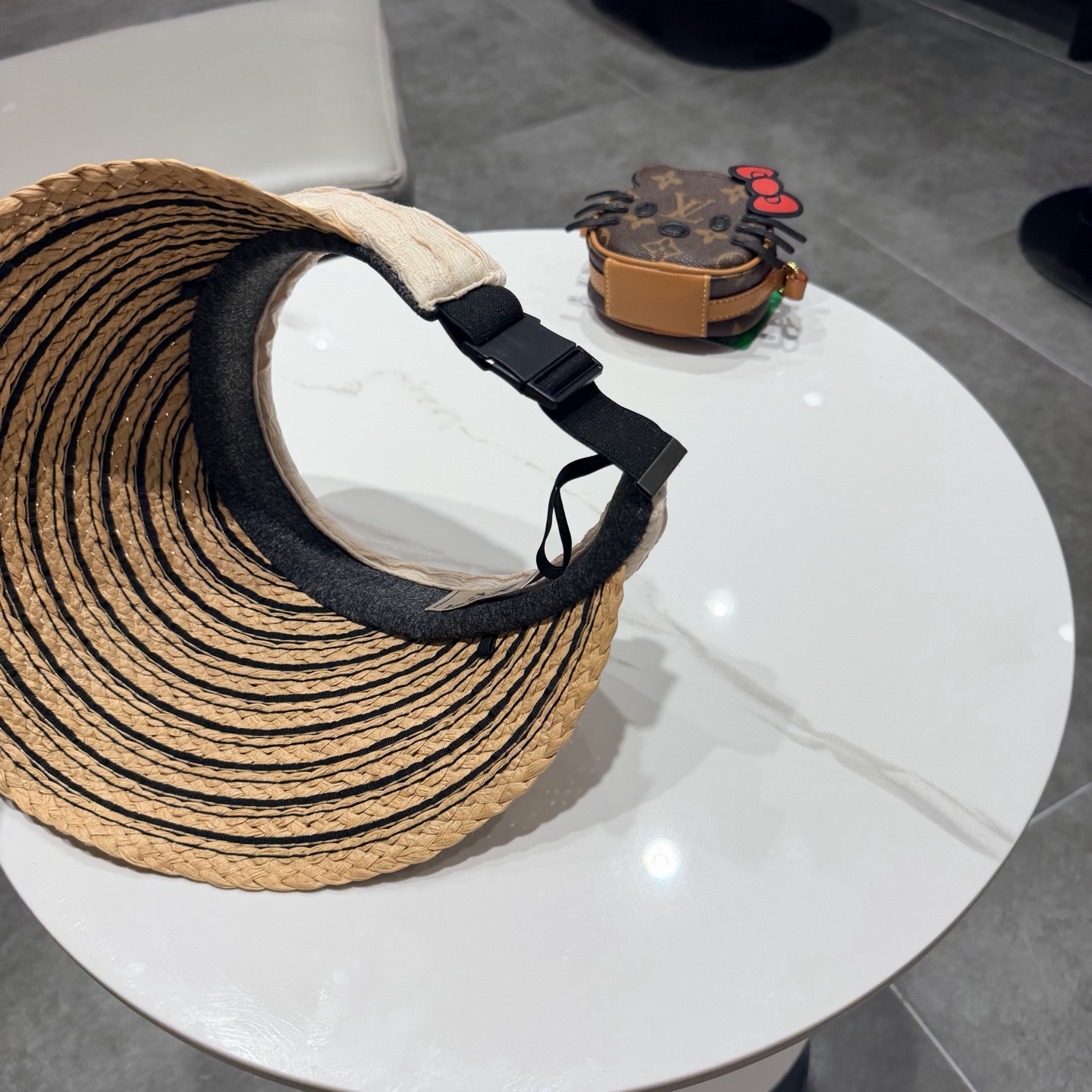 爱马仕条纹编织空顶帽女夏季海边沙滩度假风遮阳防晒帽子太阳帽2026新款