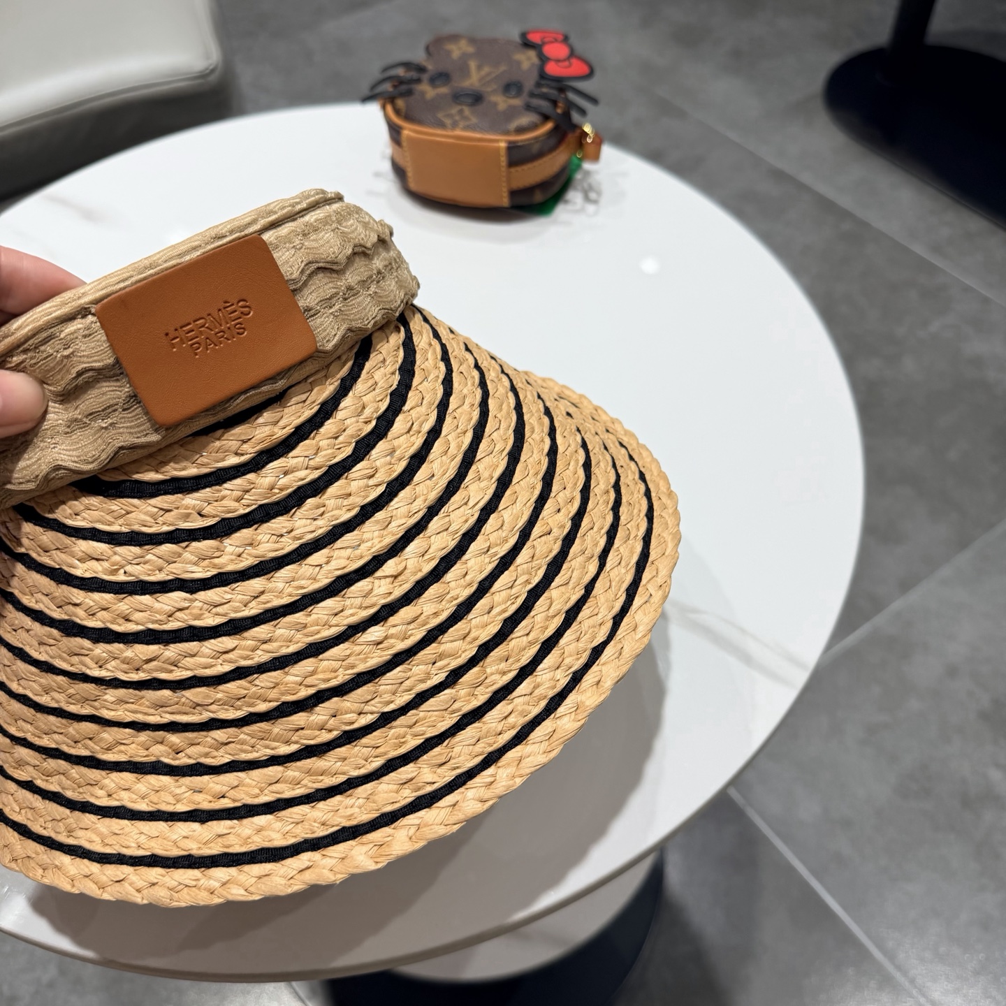 爱马仕条纹编织空顶帽女夏季海边沙滩度假风遮阳防晒帽子太阳帽2026新款