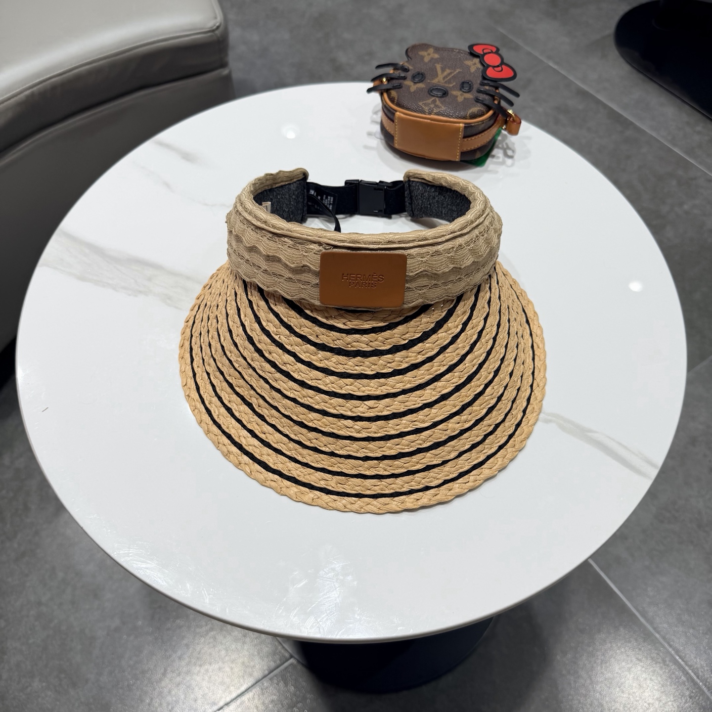 NO:764615,Hermes striped woven empty top hat for women summer seaside beach vacation style sunshade sun hat sun hat 2026 new hat straw hat fisherman hat baseball cap, hat, hermes, espadrilles, hats19860909爱马仕条纹编织空顶帽女夏季海边沙滩度假风遮阳防晒帽子太阳帽2026新款帽子草帽渔夫帽棒球帽,帽子,hermes,espadrilles,hats,hat
