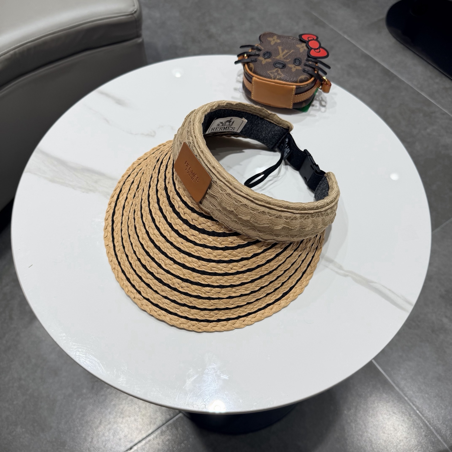 爱马仕条纹编织空顶帽女夏季海边沙滩度假风遮阳防晒帽子太阳帽2026新款