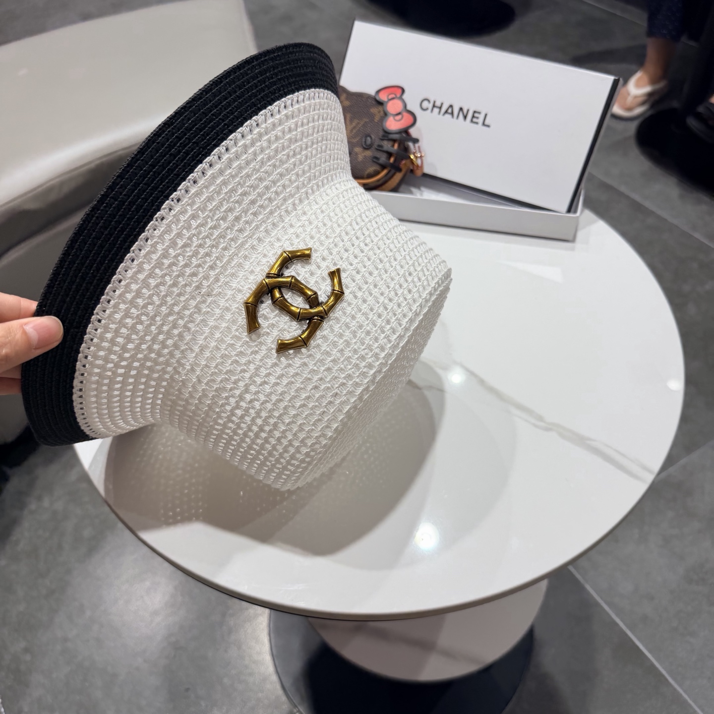 CHANEL香奈儿2026新款水桶盆帽草帽  夏天海边首选～新款材质编织而成～质感满分💯