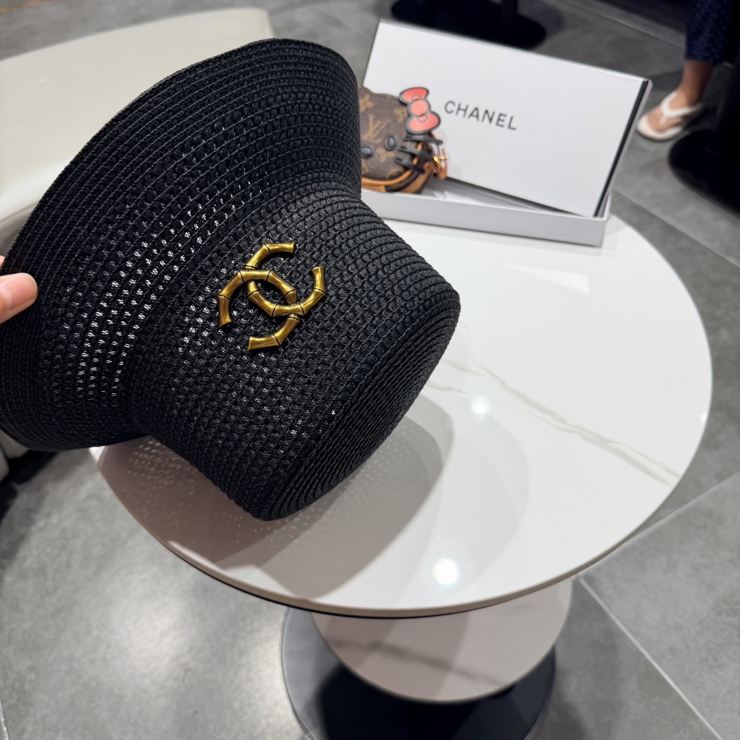 CHANEL香奈儿2026新款水桶盆帽草帽  夏天海边首选～新款材质编织而成～质感满分💯