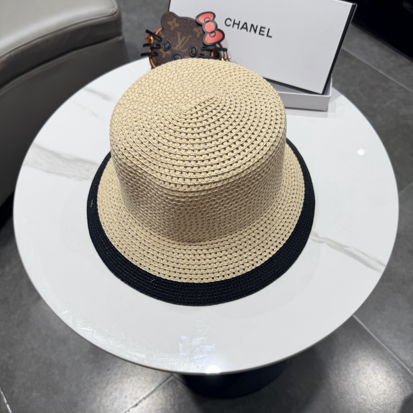CHANEL香奈儿2026新款水桶盆帽草帽  夏天海边首选～新款材质编织而成～质感满分💯