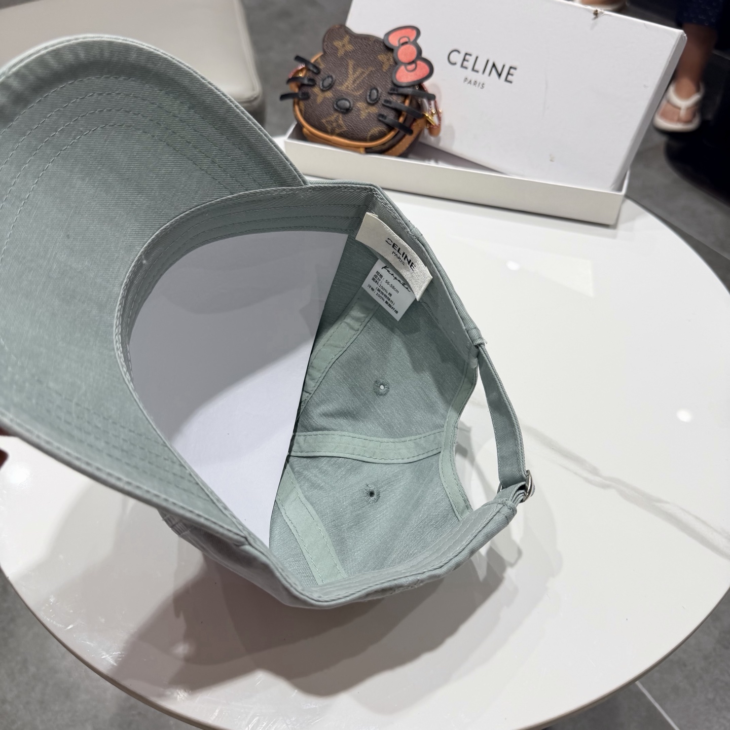 【CELINE赛琳】新款经典休闲潮流款 棒球帽日韩风格，随便搭配都超好看！出门旅游，绝对要入手的一款