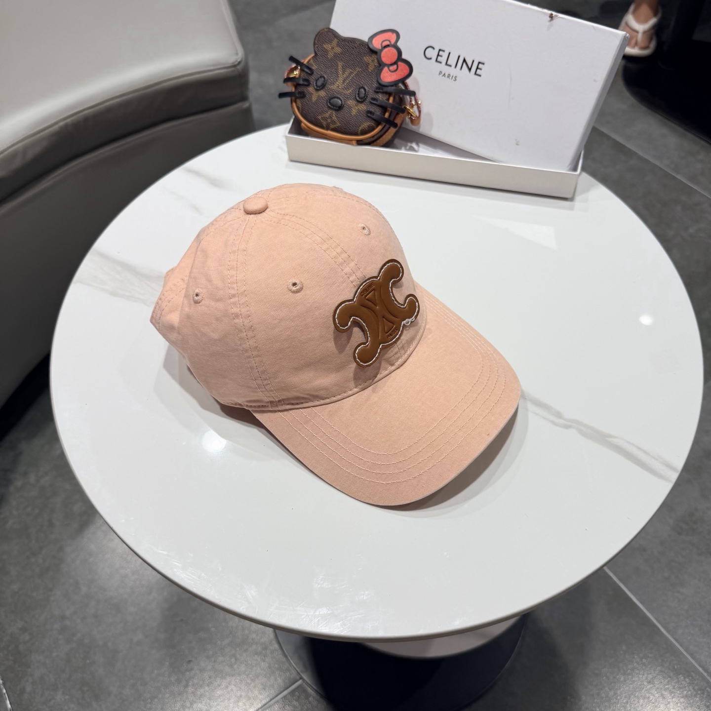 【CELINE赛琳】新款经典休闲潮流款 棒球帽日韩风格，随便搭配都超好看！出门旅游，绝对要入手的一款