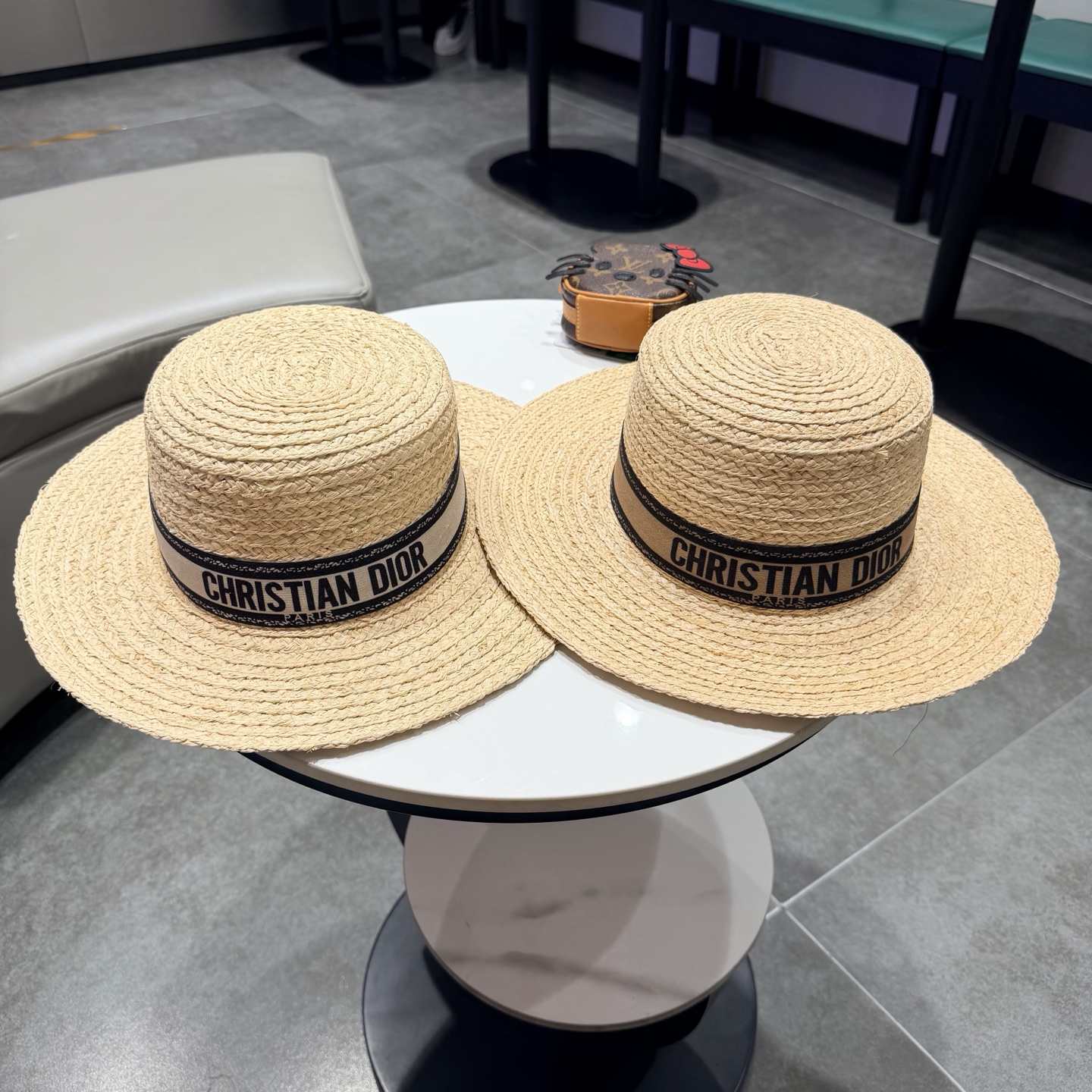 Dior迪奥拉菲草帽，旅游必备，头围57cm