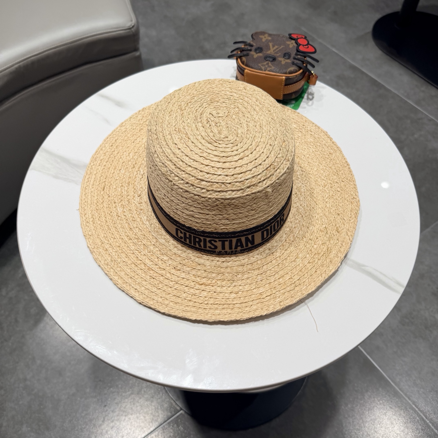 NO:764617,Dior Dior Raffi straw hat, travel essential, head circumference 57cm hat straw hat fisherman hat baseball cap, hat, dior, dior, espadrilles, hats19860909Dior迪奥拉菲草帽,旅游必备,头围57cm帽子草帽渔夫帽棒球帽,帽子,dior,dior,espadrilles,hats,hat