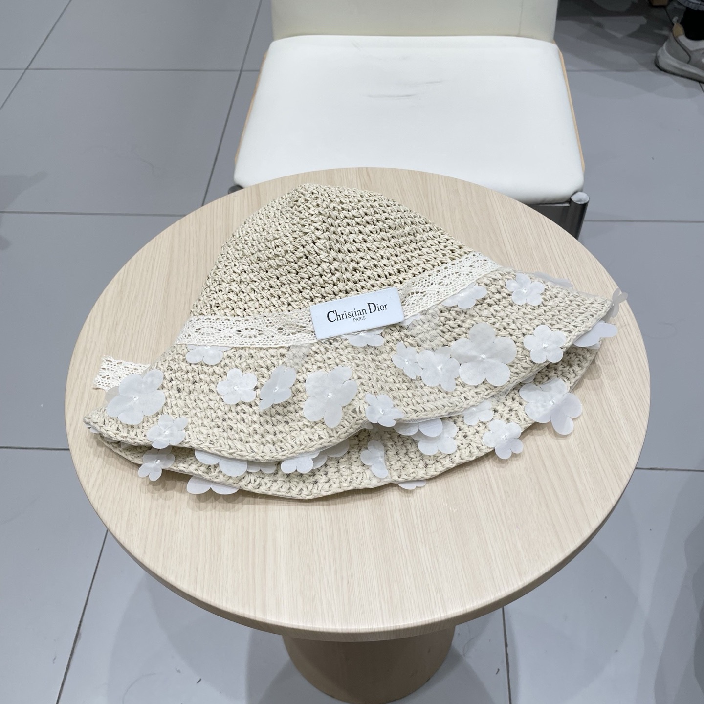 Dior迪奥草帽2025新款网纱立体小花蝴蝶结草帽女夏出游防晒太阳遮阳帽子