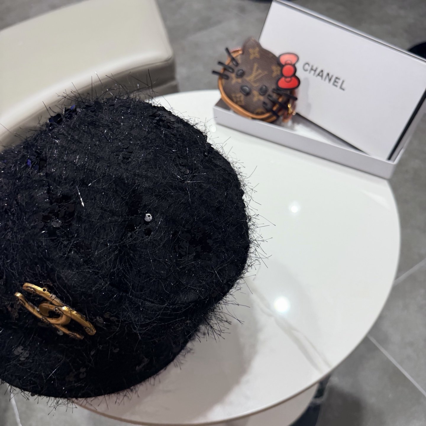 Chanel香奈儿新款遮阳渔夫帽，加强紫外线！