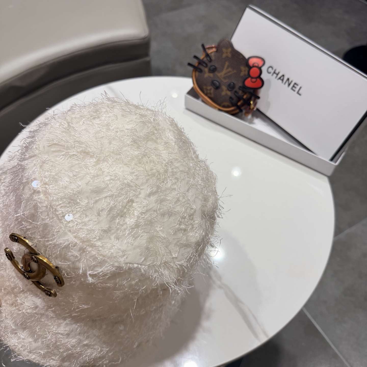 Chanel香奈儿新款遮阳渔夫帽，加强紫外线！