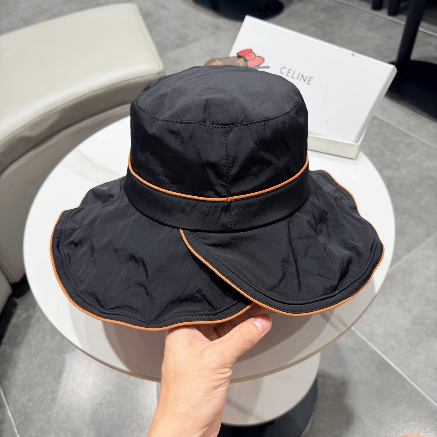 【CELINE赛琳】新款经典休闲潮流款 渔夫帽日韩风格，随便搭配都超好看！出门旅游，绝对要入手的一款