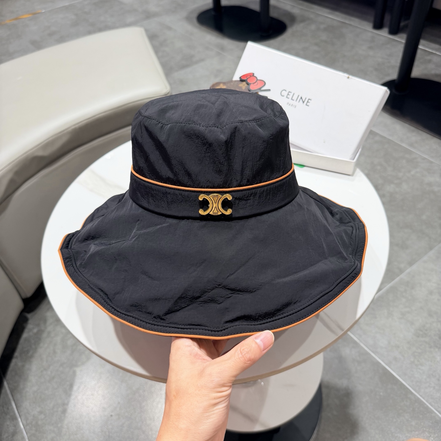 【CELINE赛琳】新款经典休闲潮流款 渔夫帽日韩风格，随便搭配都超好看！出门旅游，绝对要入手的一款