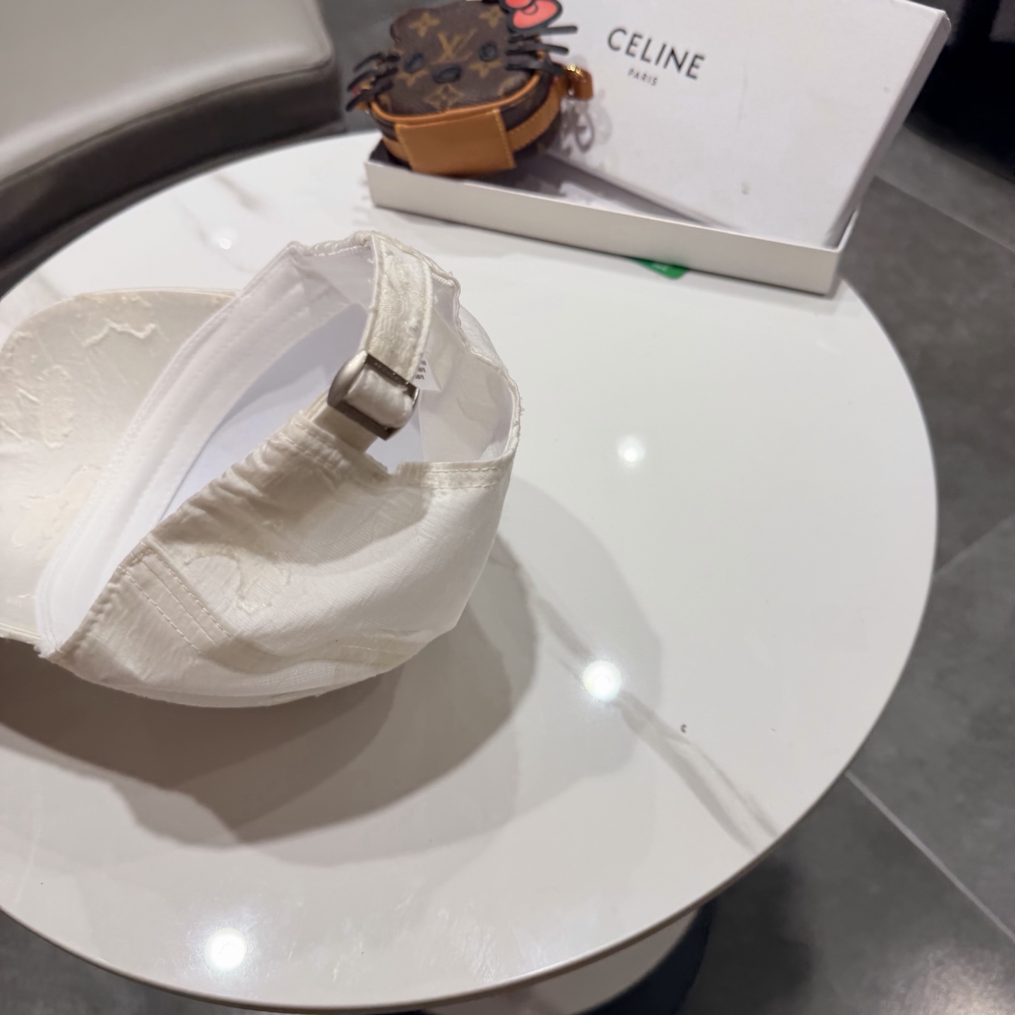 【CELINE赛琳】新款经典休闲潮流款 棒球帽日韩风格，随便搭配都超好看！出门旅游，绝对要入手的一款