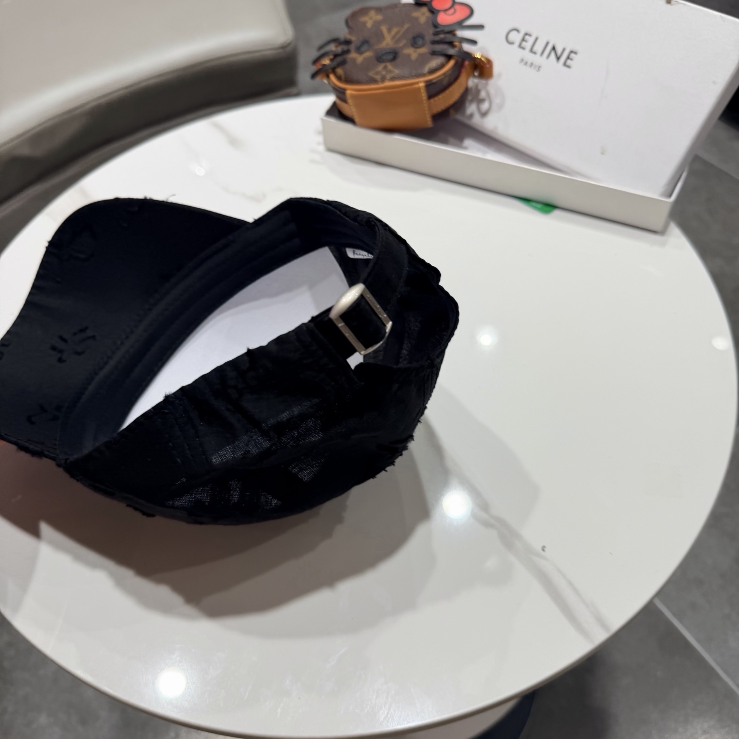 【CELINE赛琳】新款经典休闲潮流款 棒球帽日韩风格，随便搭配都超好看！出门旅游，绝对要入手的一款