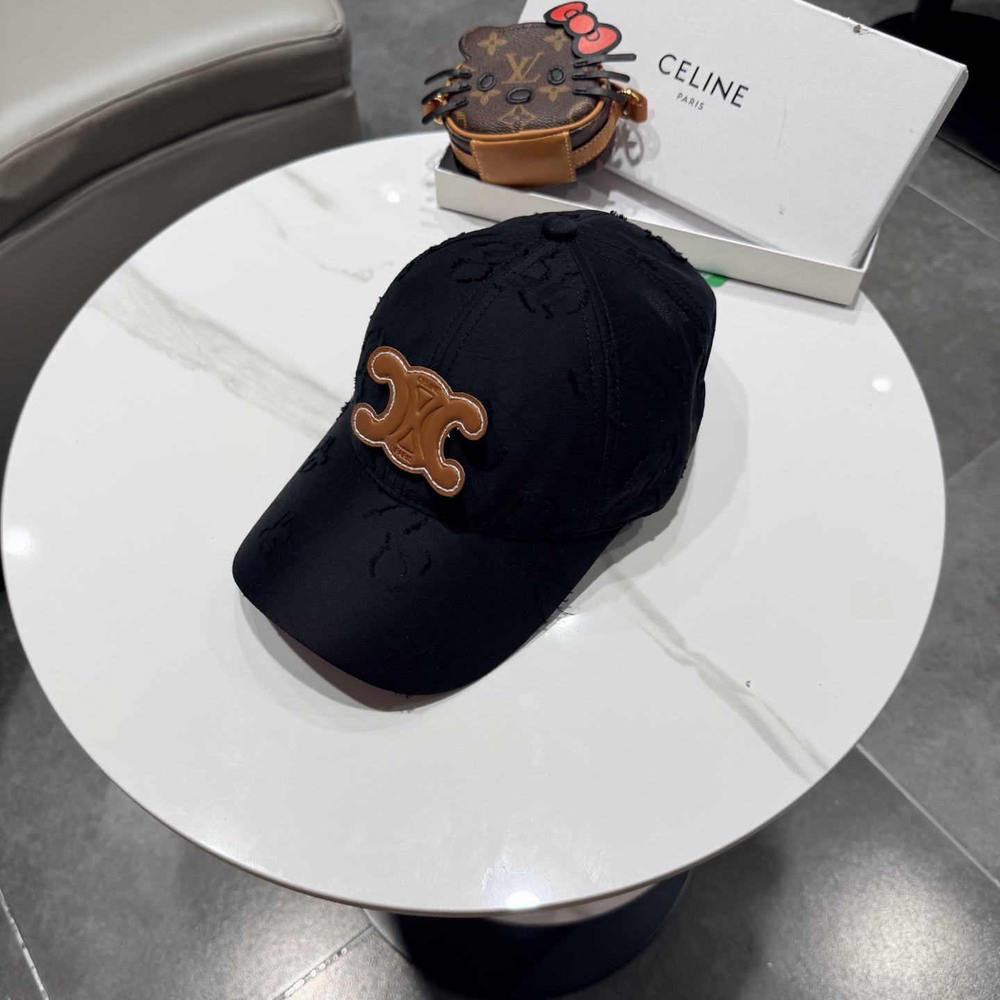 【CELINE赛琳】新款经典休闲潮流款 棒球帽日韩风格，随便搭配都超好看！出门旅游，绝对要入手的一款