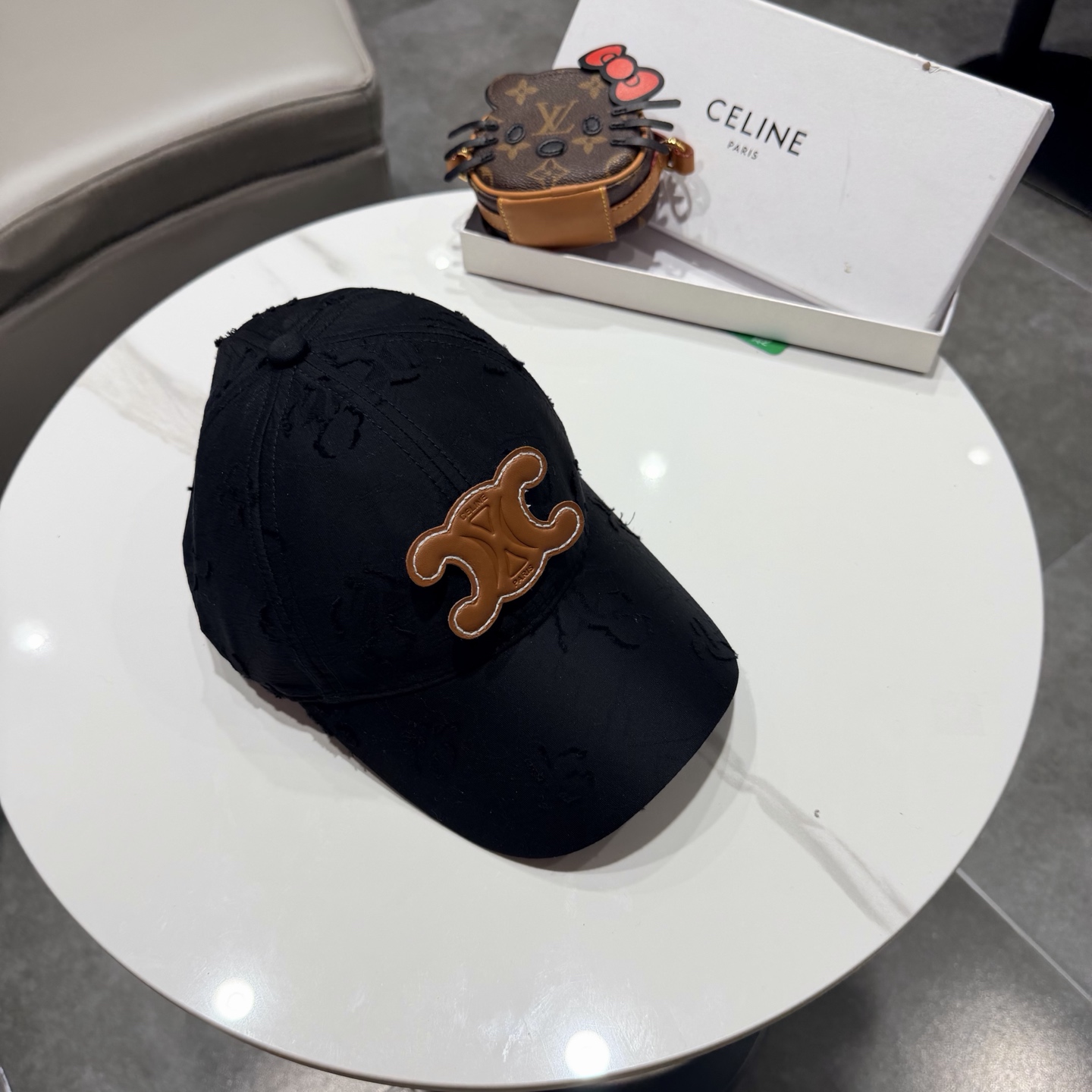 【CELINE赛琳】新款经典休闲潮流款 棒球帽日韩风格，随便搭配都超好看！出门旅游，绝对要入手的一款