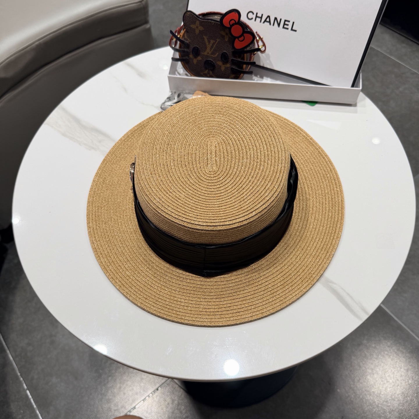 Chanel香奈儿新款名媛风平顶草帽，夏季百搭！