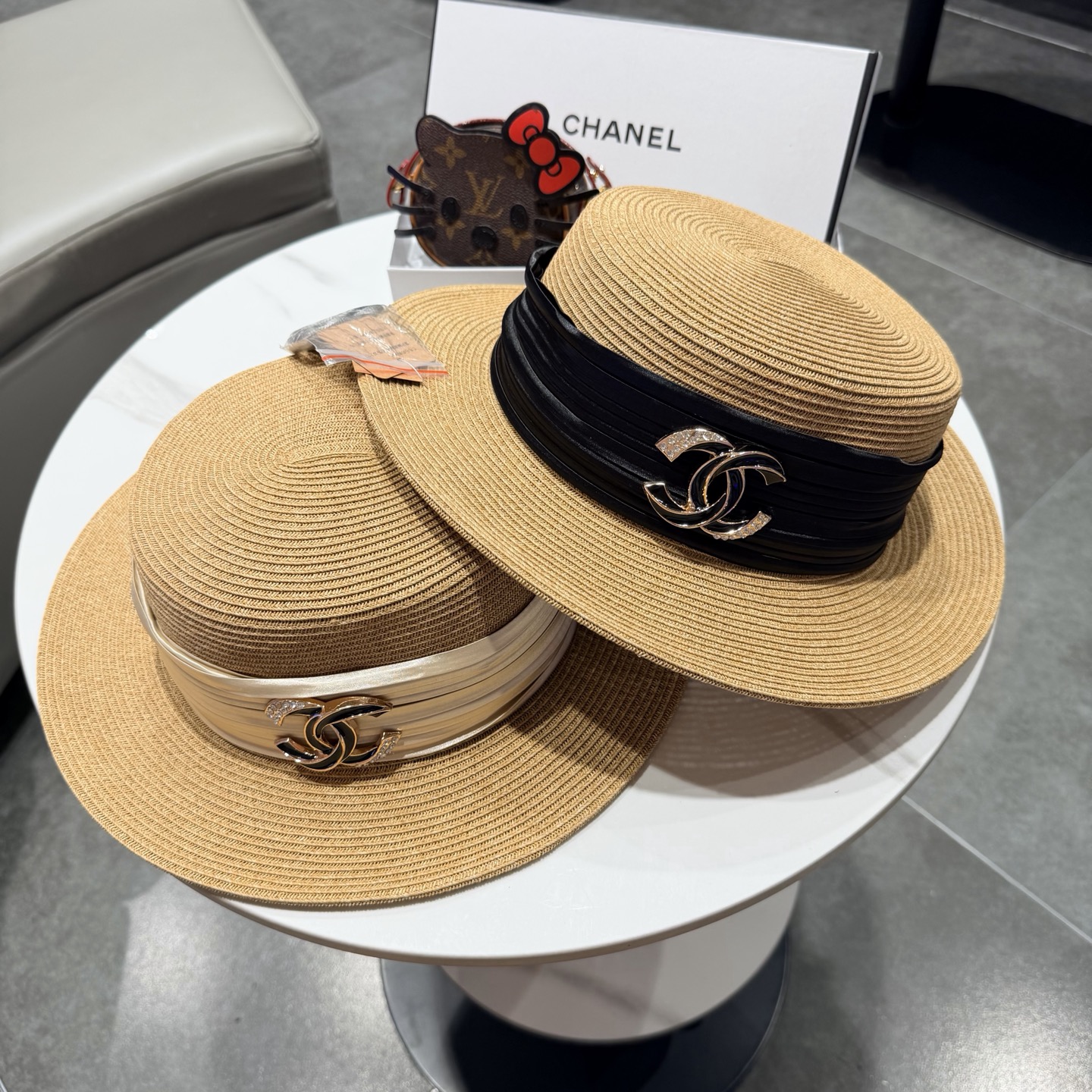 Chanel香奈儿新款名媛风平顶草帽，夏季百搭！