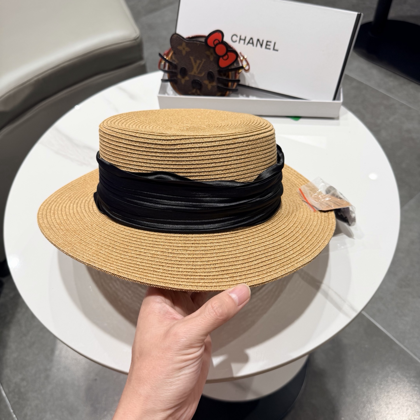 Chanel香奈儿新款名媛风平顶草帽，夏季百搭！