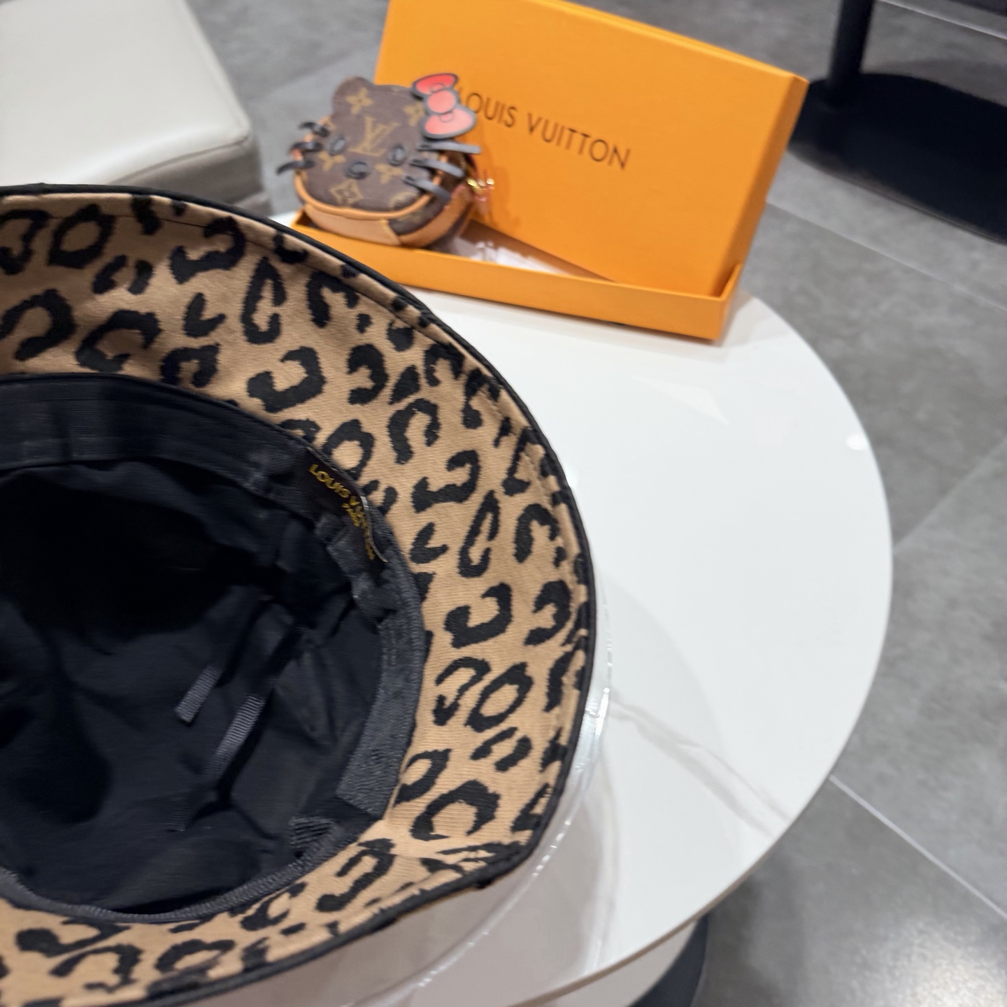 🧢路易威登渔夫帽 LouisVuitton😍新款LV棒球帽，重工打造♥️高端大气，百搭款🤗男女通用！跑量