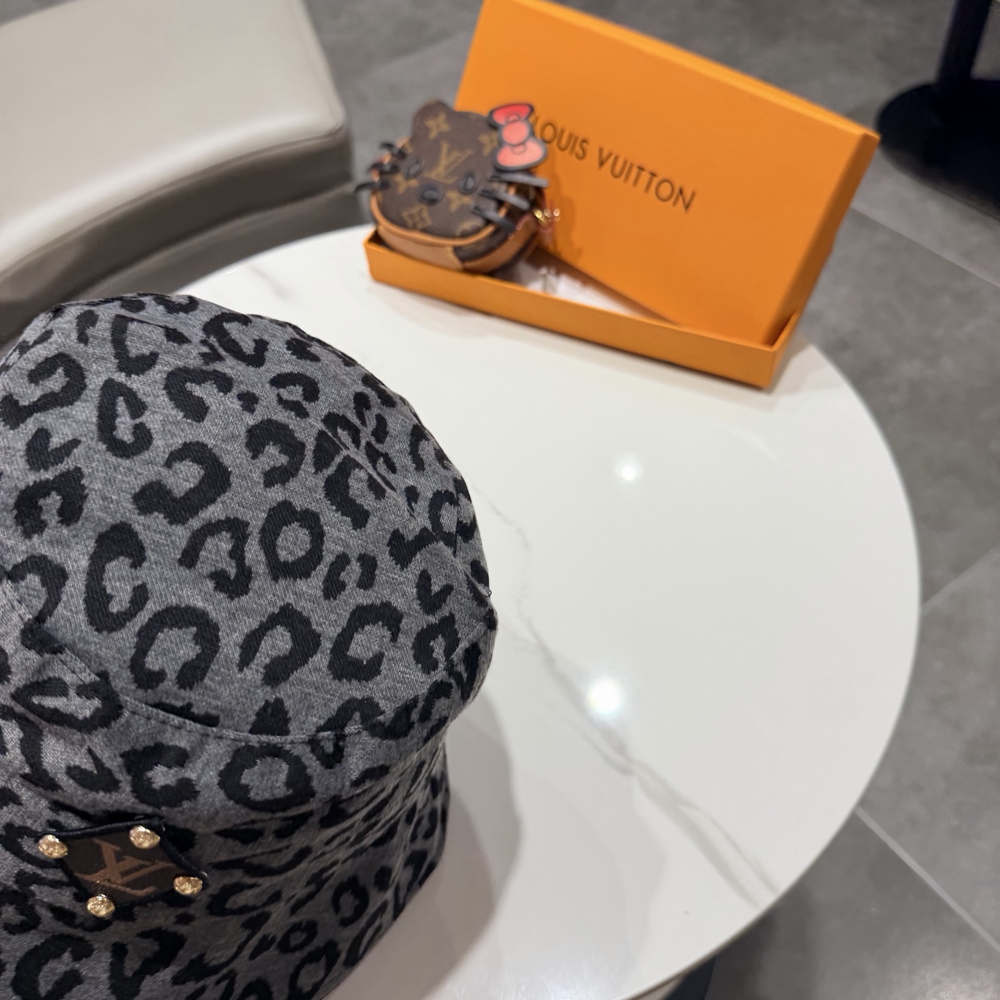🧢路易威登渔夫帽 LouisVuitton😍新款LV棒球帽，重工打造♥️高端大气，百搭款🤗男女通用！跑量