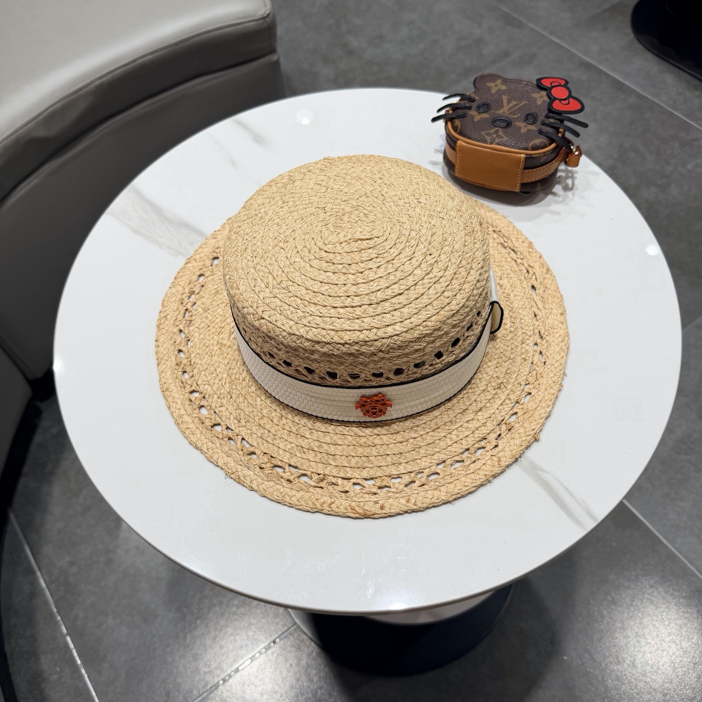 爱马仕拉菲草平顶帽🆕防晒遮阳百搭 👌 头围55～58cm