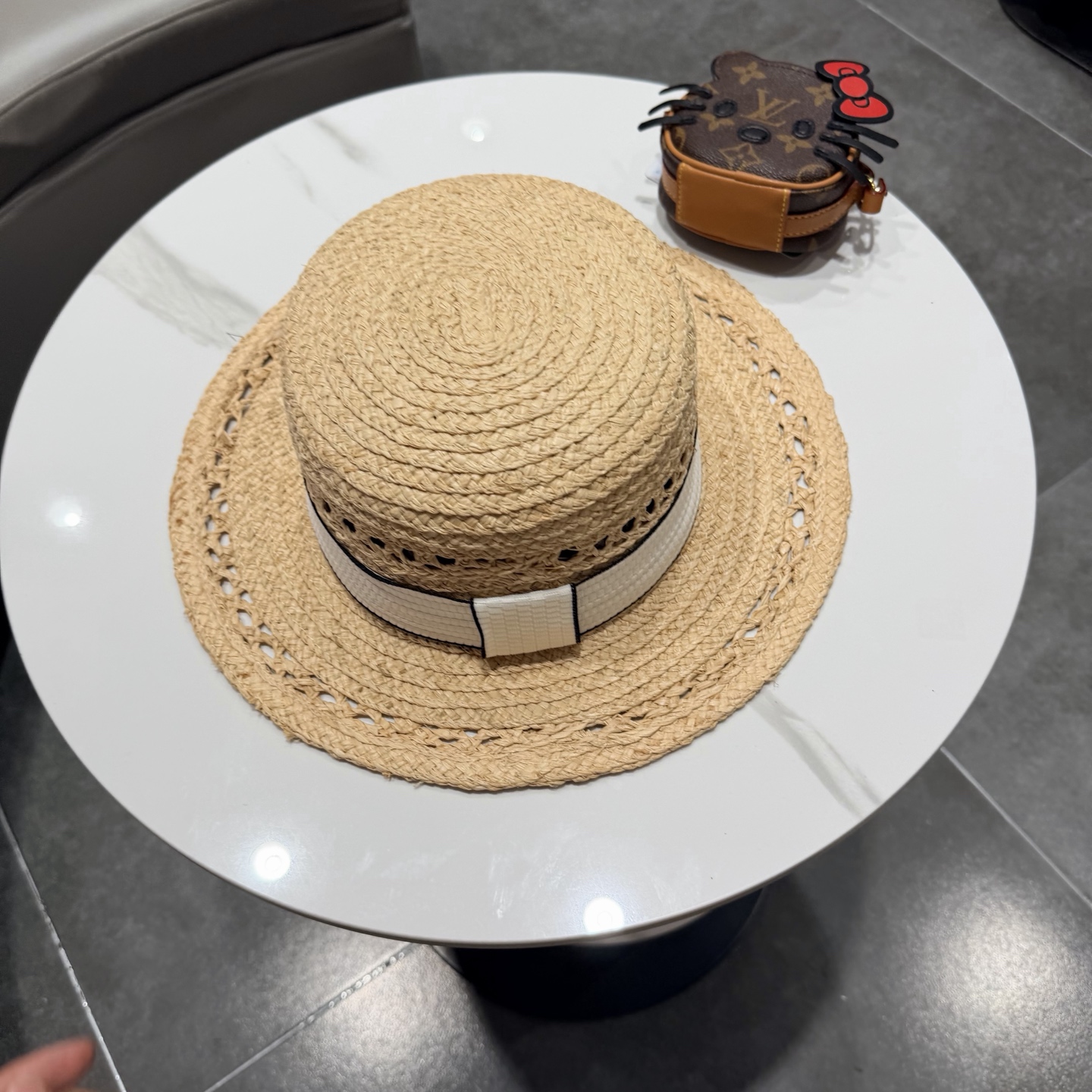 爱马仕拉菲草平顶帽🆕防晒遮阳百搭 👌 头围55～58cm