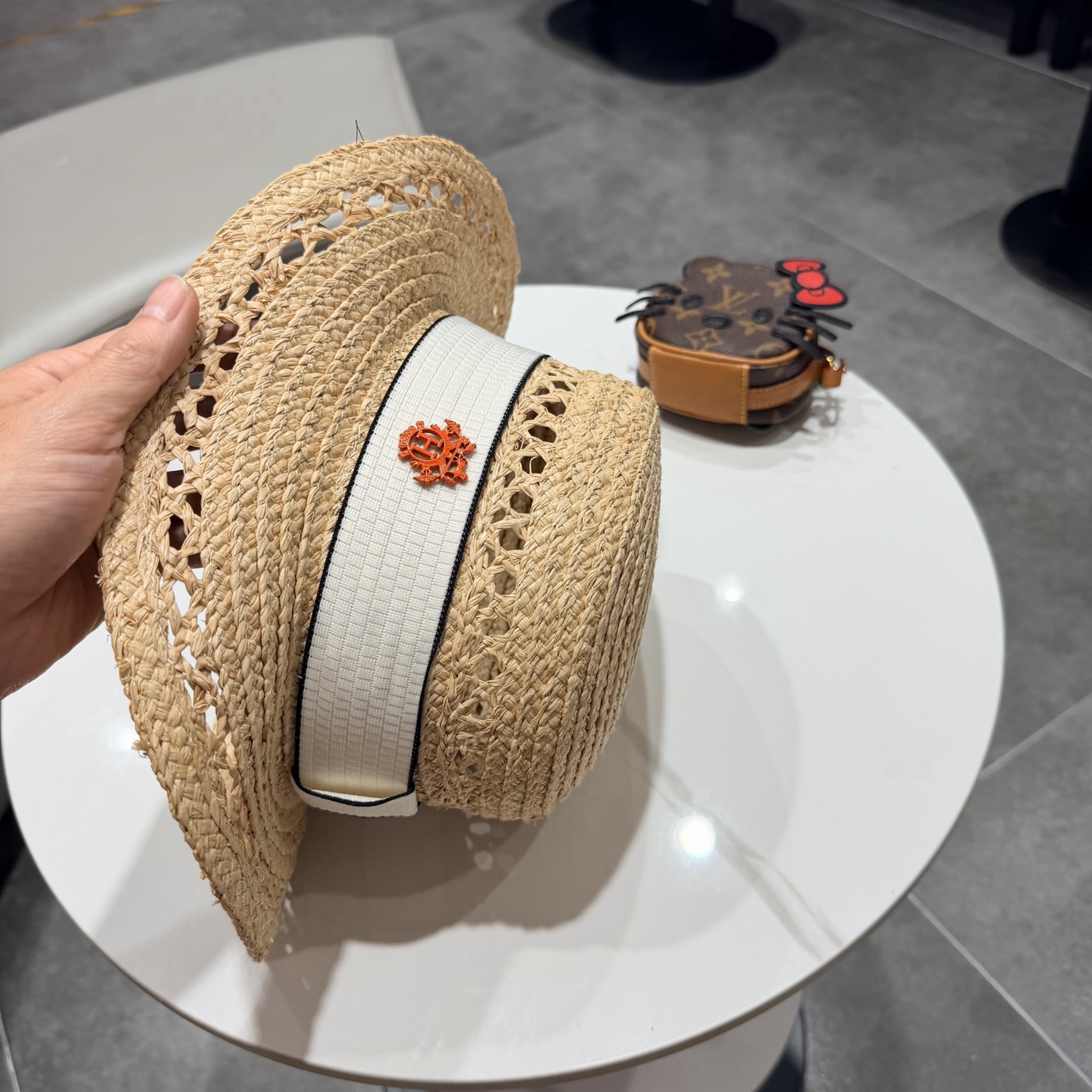 爱马仕拉菲草平顶帽🆕防晒遮阳百搭 👌 头围55～58cm