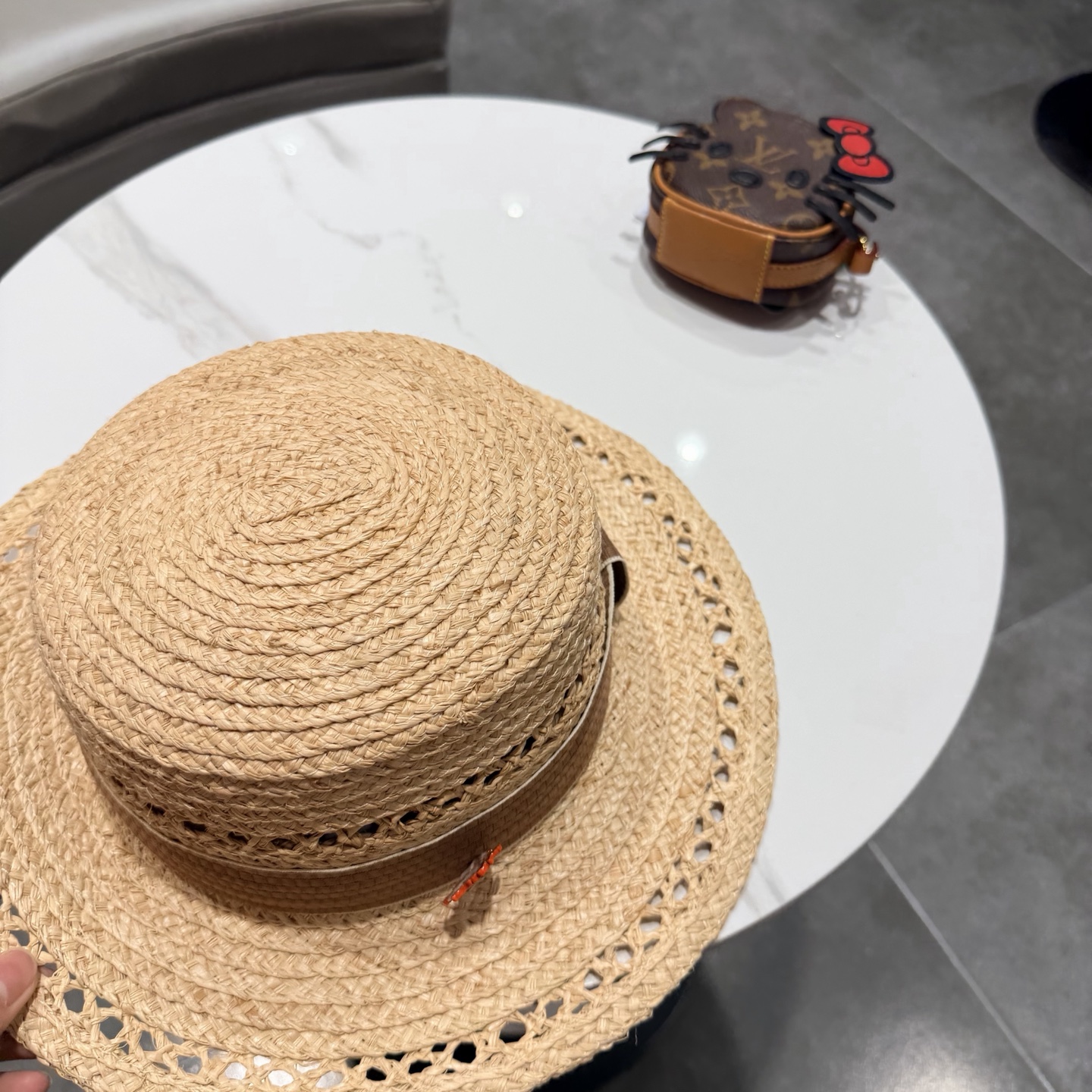 爱马仕拉菲草平顶帽🆕防晒遮阳百搭 👌 头围55～58cm
