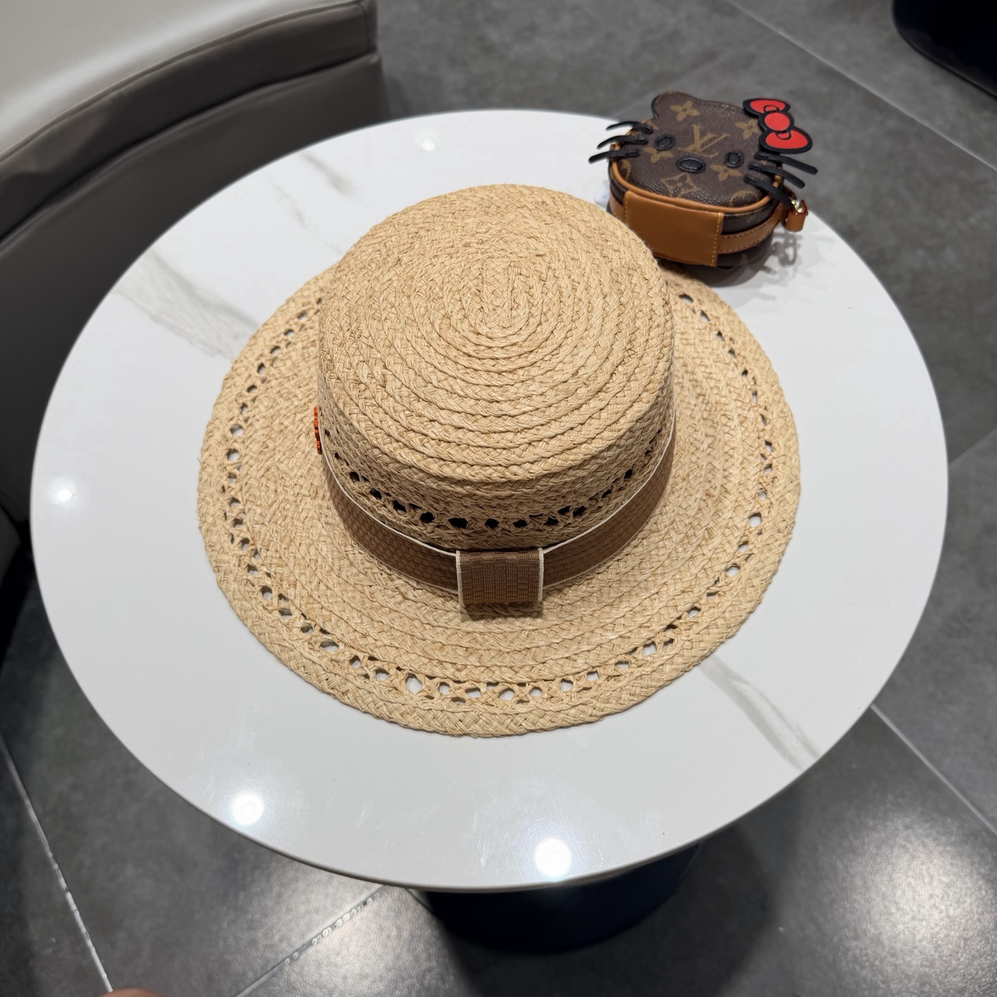 爱马仕拉菲草平顶帽🆕防晒遮阳百搭 👌 头围55～58cm