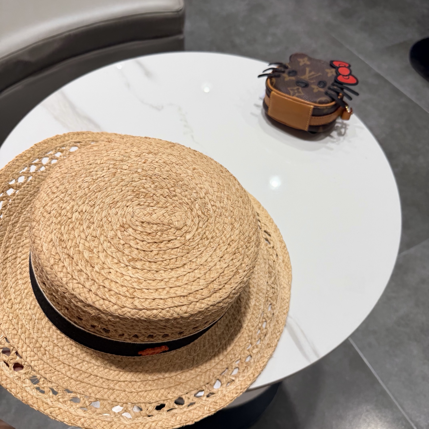 爱马仕拉菲草平顶帽🆕防晒遮阳百搭 👌 头围55～58cm