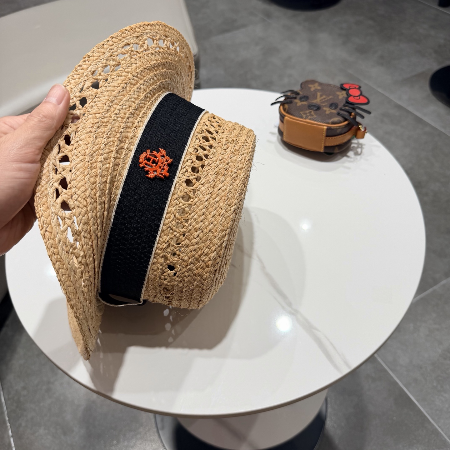 爱马仕拉菲草平顶帽🆕防晒遮阳百搭 👌 头围55～58cm